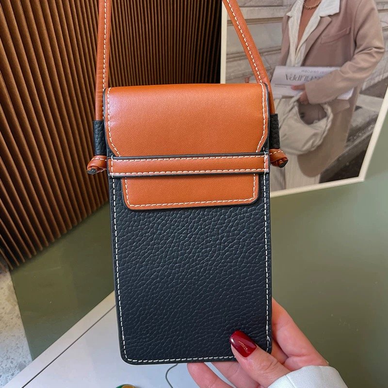 Hot Sale 2024 Wholesale Real Leather Bags With High Quality slot debit card Leather Mobile Phone Waterproof Bag For Women