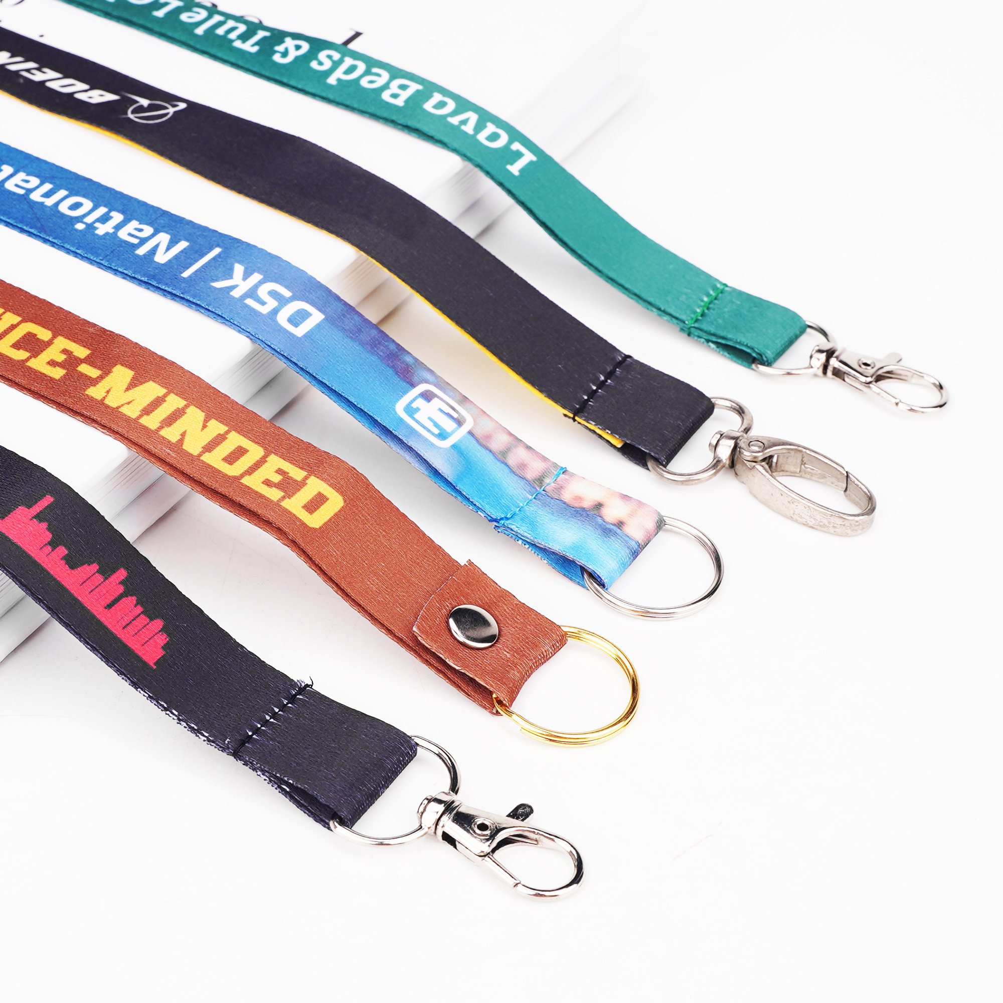 Custom Printed Adjustable Messenger Phone Hanging Neck Rope Durable Strap Anti lost Polyester Phone Case Neck Strap Lanyard