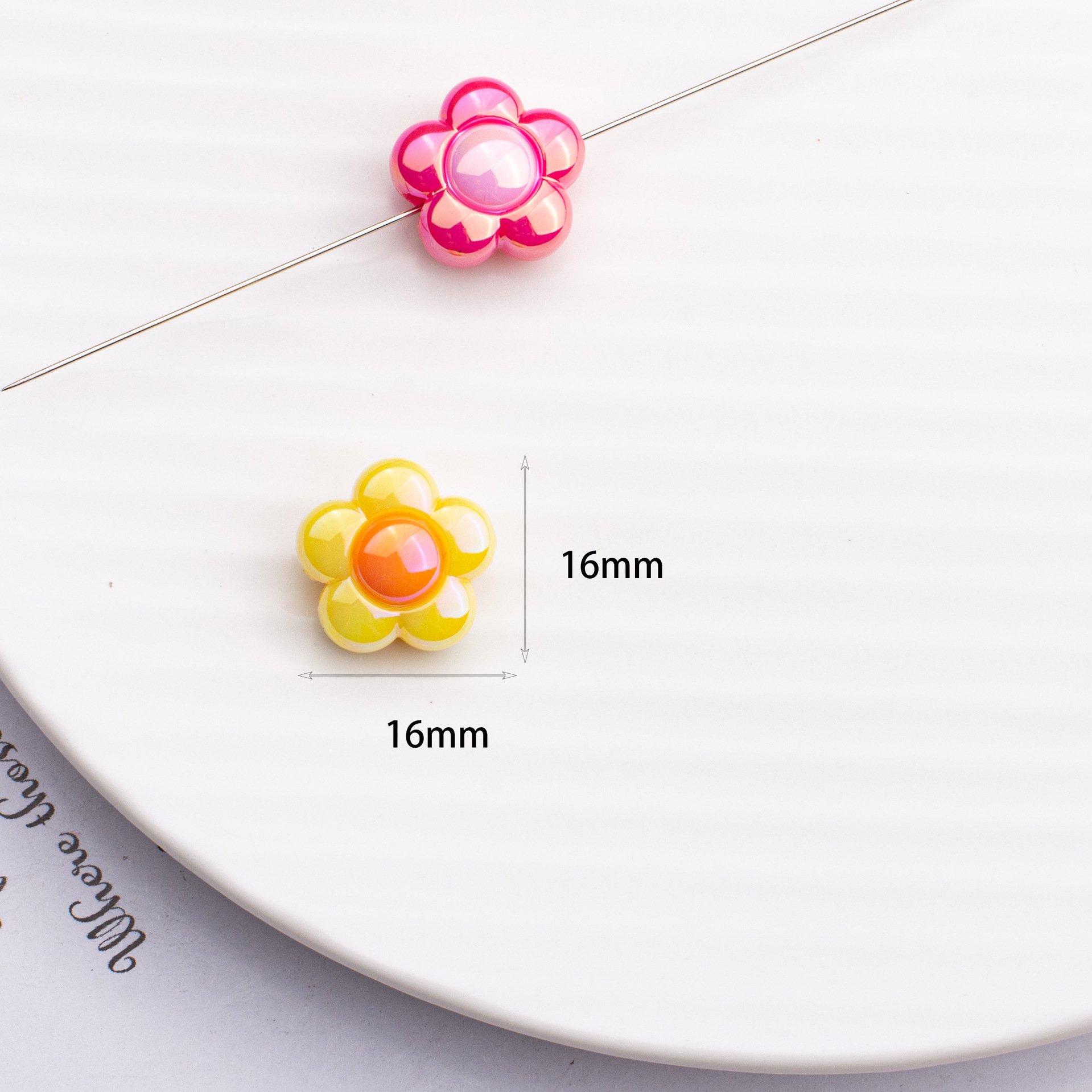 Wholesale Jewelry DIY Mobile Phone Strap Aacrylic Beads Personalized Keychain UV Plated Mini Flower Beads for Bracelets Making