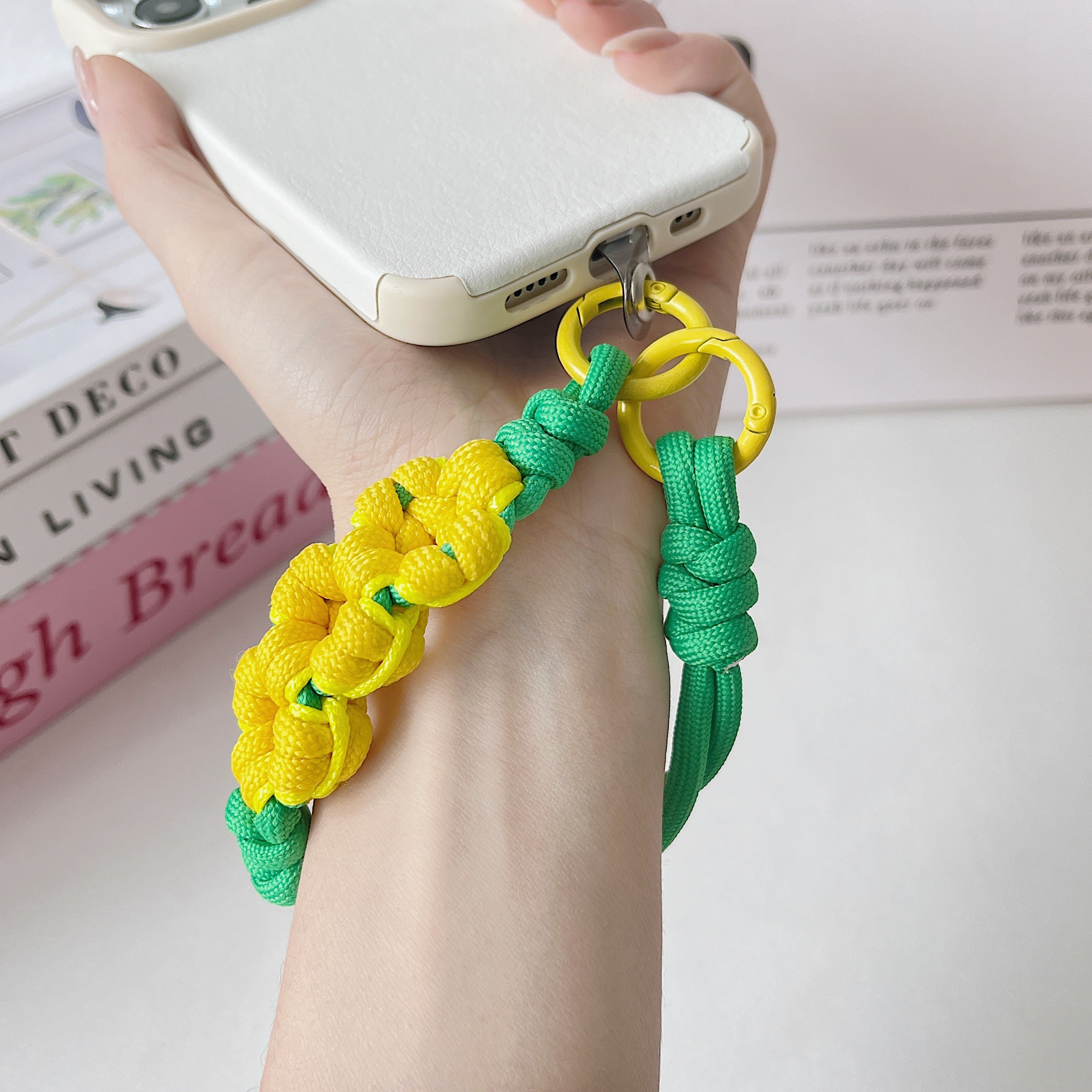New Cell Phone Accessories Polyester Hand Wrist Straps Lanyards Patch to Prevent Phone Loss Mobile Phone Chain Charm Bracelet