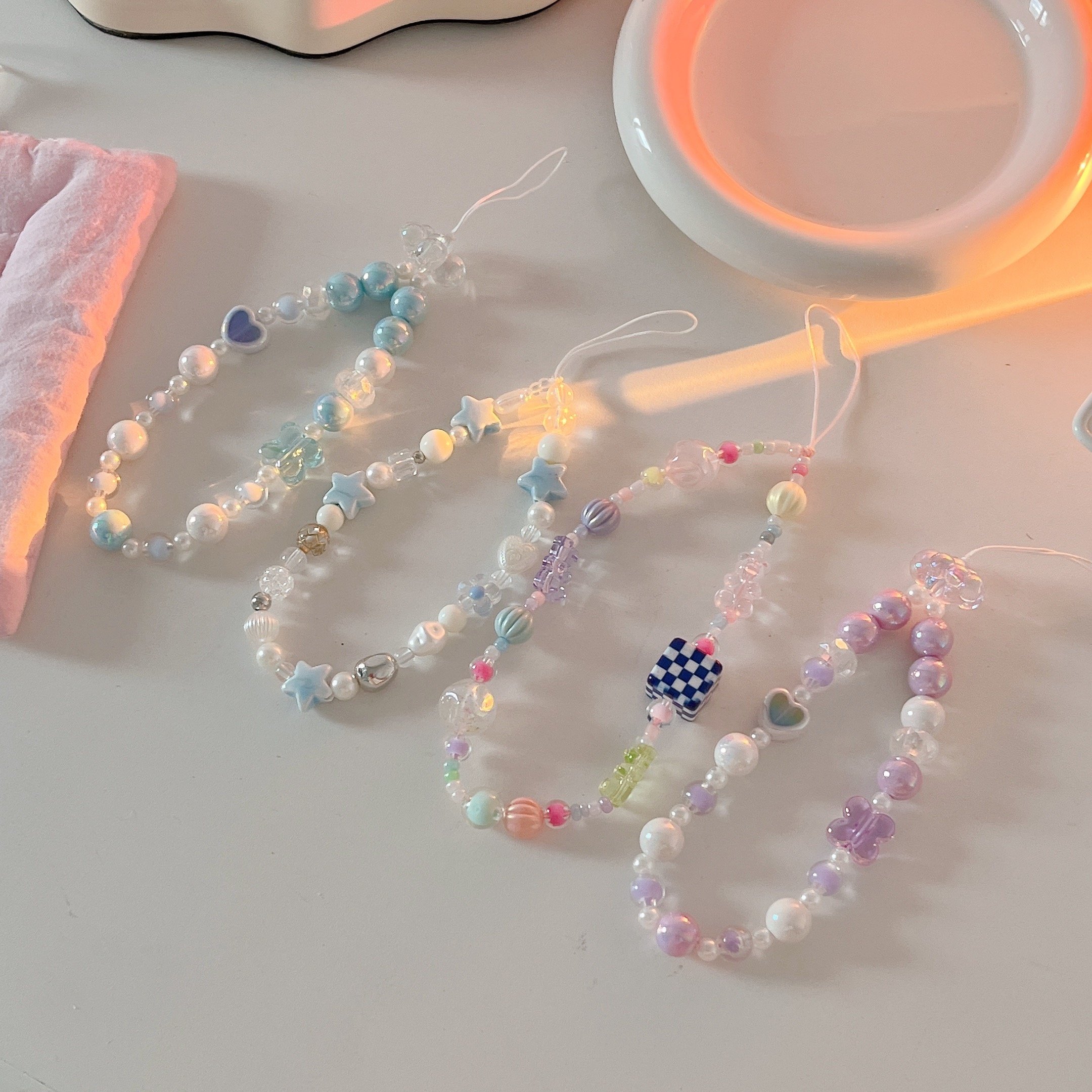 Beaded Crystal Chain Cute Love Y2K Pearl Lanyard Charm Phone Case Cell Phone Wrist Strap Charm Pink Charms Customize
