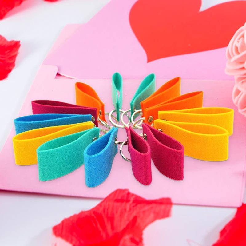 custom design shape multi color polyester felt keychain High quality