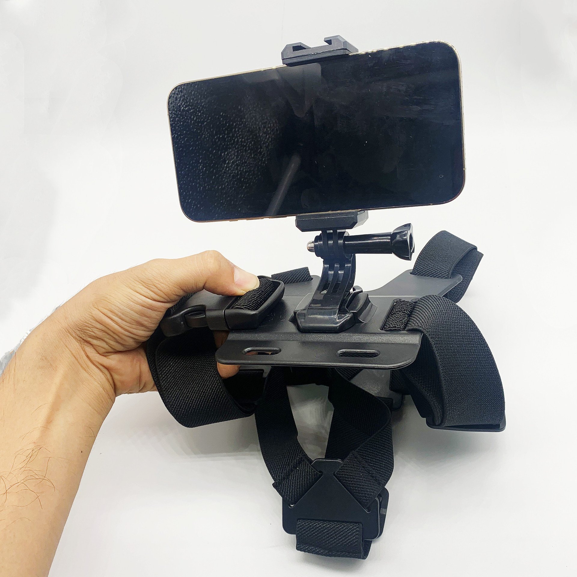 Hot selling Adjustable Chest Mount Harness With 360° Rotating Phone Clip