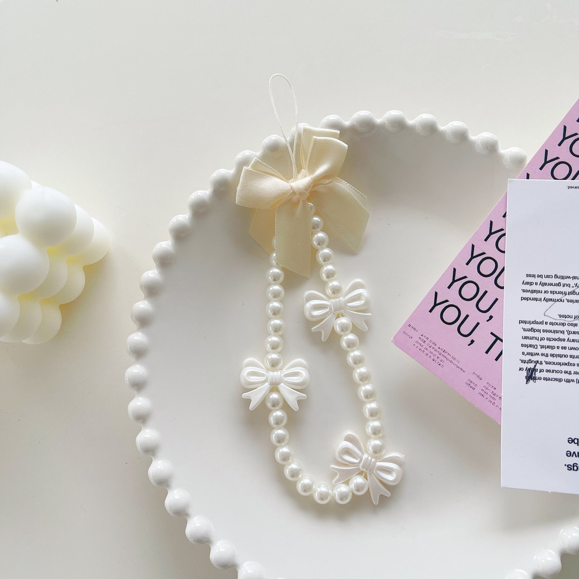 New model suitable for pearl bow mobile phone lanyard, crystal teddy bear, girl's heart Love pendant beaded mobile phone chain