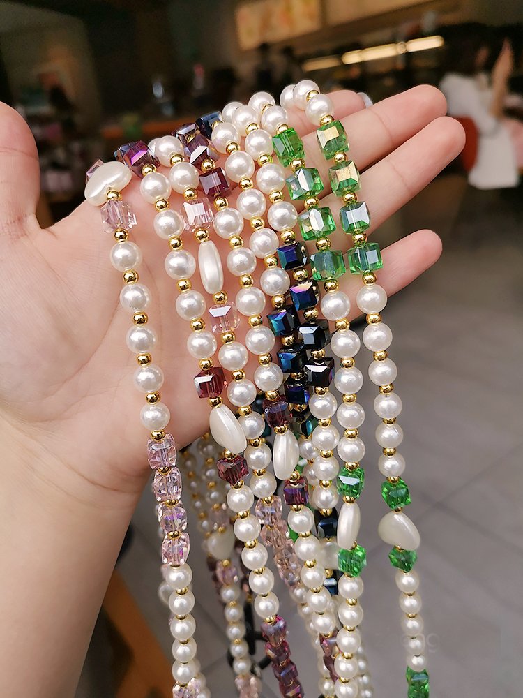 Mobile Phone Lanyard Crossbody Can Back Pearl Pendant Girls Hand-beaded Mobile Phone Case Set Universal Sling Chain