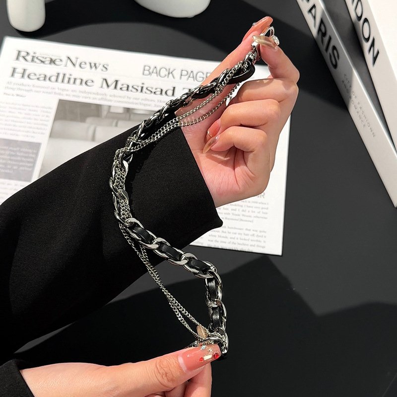 Hot-selling ins universal mobile phone charm metal silver Metal leather Phone Wrist Strap Lanyard with Phone Tether Patches