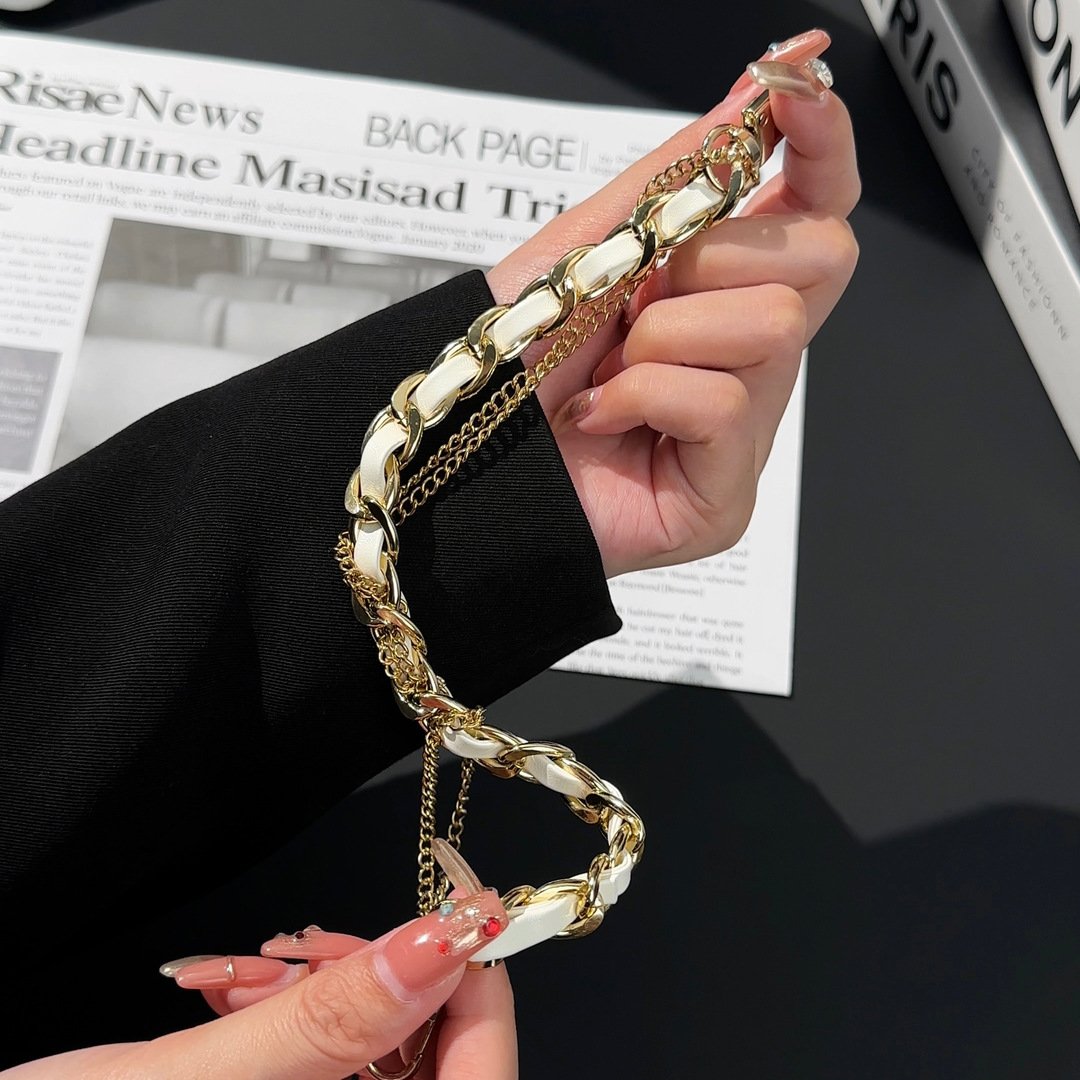Hot-selling ins universal mobile phone charm metal silver Metal leather Phone Wrist Strap Lanyard with Phone Tether Patches