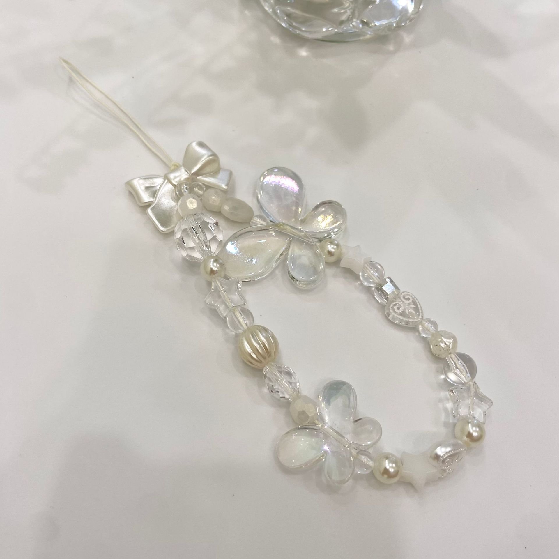 Hot Selling New Fashion Cute Strawberry Bow Mobile Phone Lanyard Heart Crystal Beads Phone Strap