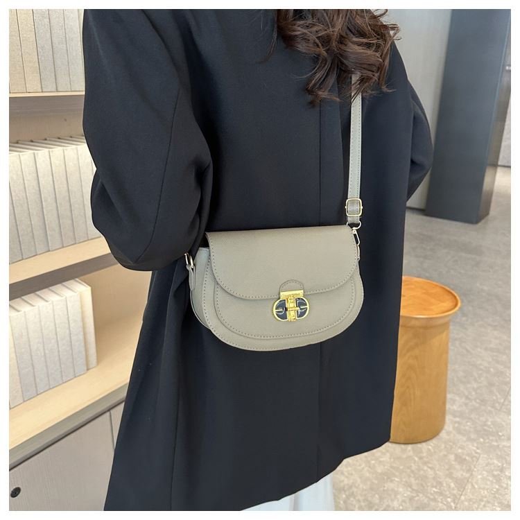 Strap PU Leather For Women Lock with Wide Ethnic Style Shoulder Bags Tassel Trendy Good Price Women's Crossbody Square Bag