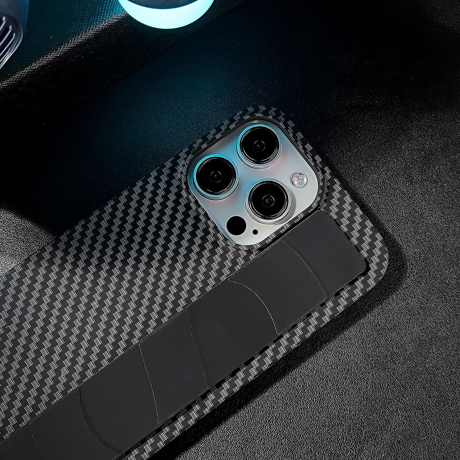 wholesale luxury designer Carbon Fiber material phone Case with Silicone Wrist Strap for iPhone 13 14 15 plus 16 pro max