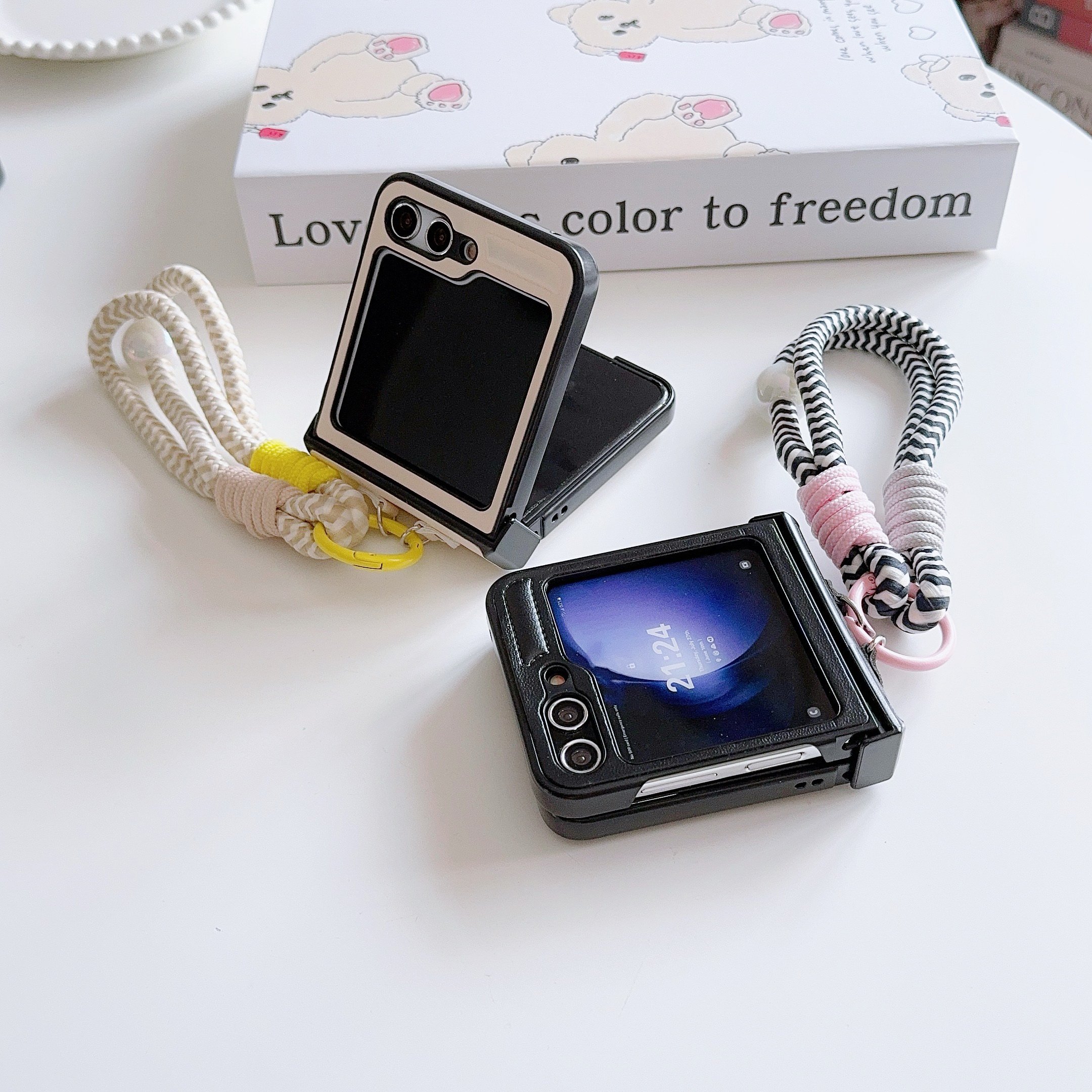 2024 3D Pinstripe Mobile Phone Cases With Braided Cell Phone Rope for Samsung Galaxy Z FLIP 6 5 4 3 vivo XFLIP