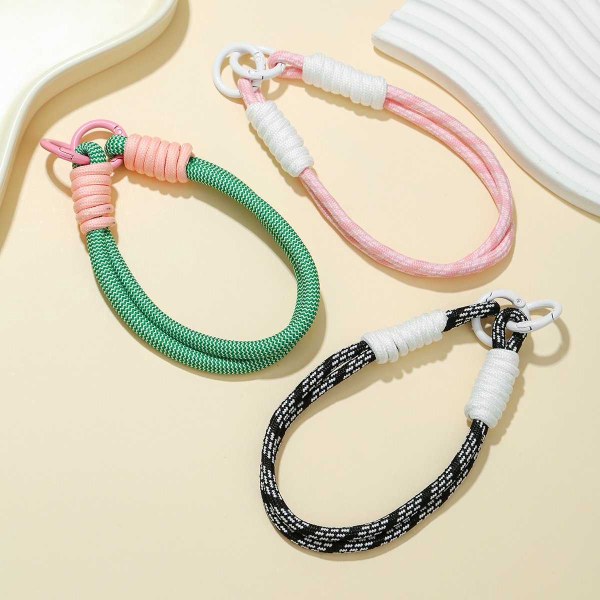 Fashion DIY Universal Cell Phone Strap For Most SmartPhones Adjustable Wristband Lanyard Short Mobile Phone Wrist Strap