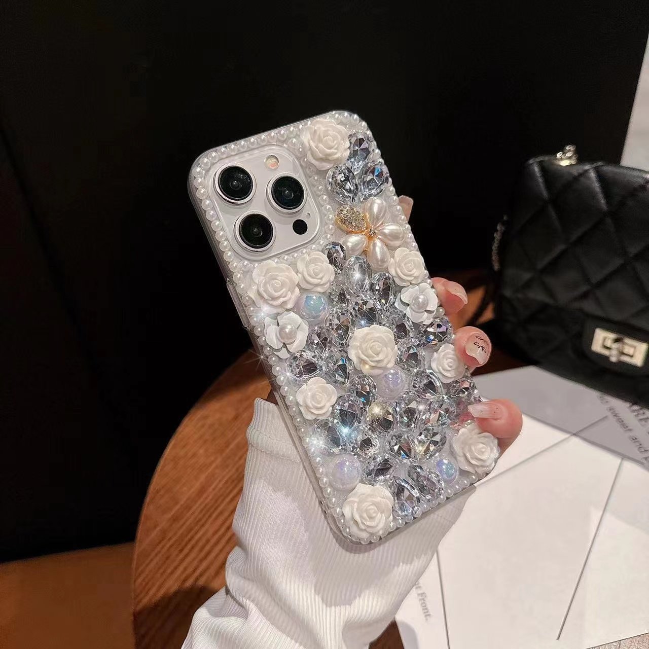 Luxury 3D Sparkle Glitter Diamond Crystal Rhinestone Pearl Shiny Flower for Iphone 15 14 13 12 Pro Max Bling Mobile Phone Cases