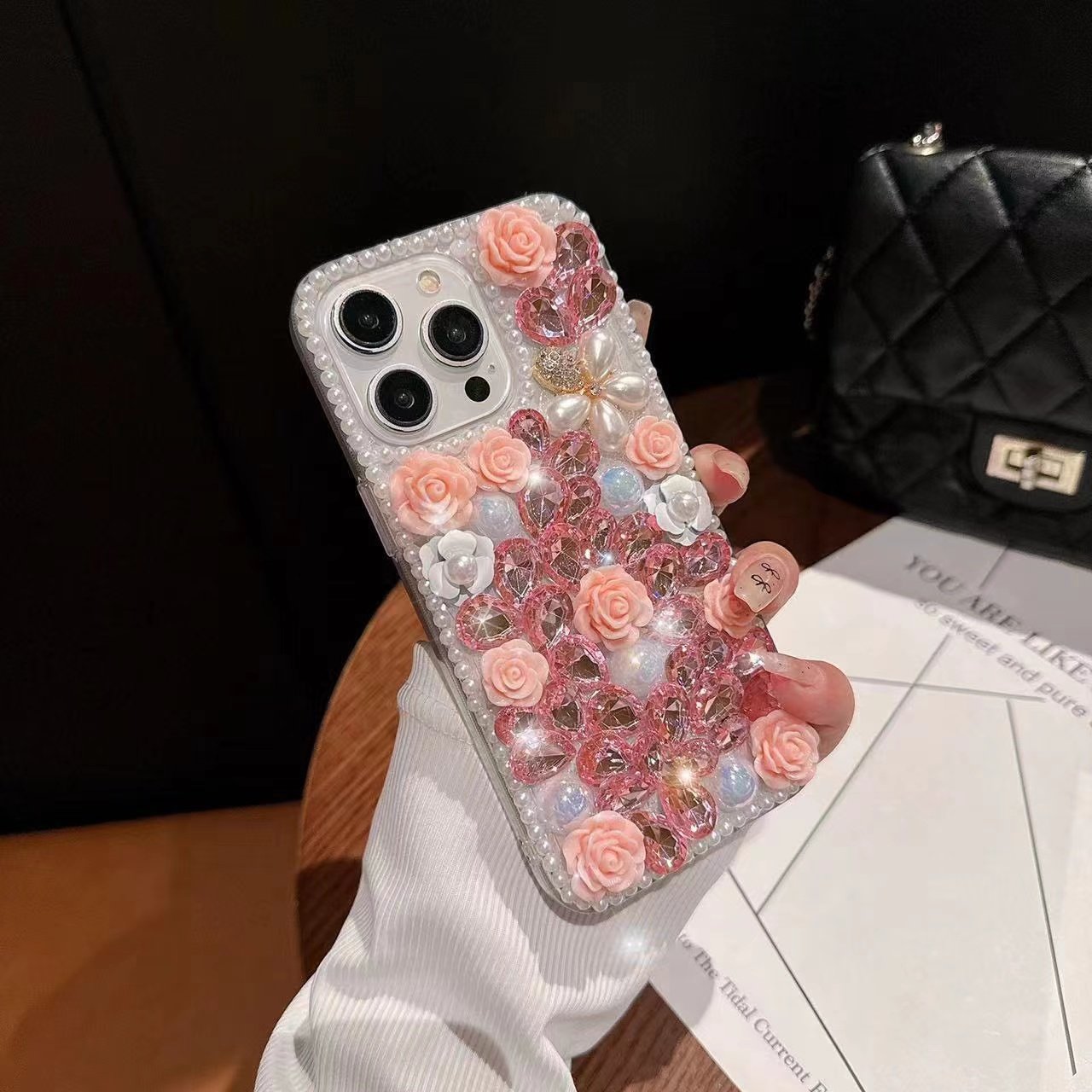 Luxury 3D Sparkle Glitter Diamond Crystal Rhinestone Pearl Shiny Flower for Iphone 15 14 13 12 Pro Max Bling Mobile Phone Cases