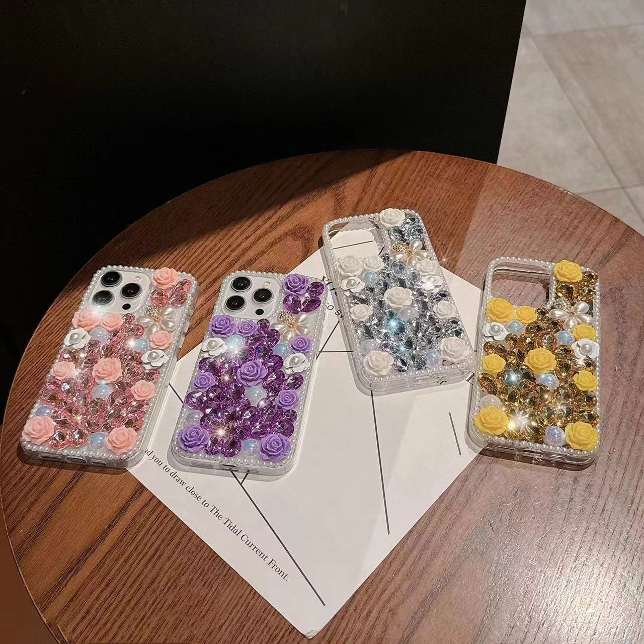 Luxury 3D Sparkle Glitter Diamond Crystal Rhinestone Pearl Shiny Flower for Iphone 15 14 13 12 Pro Max Bling Mobile Phone Cases