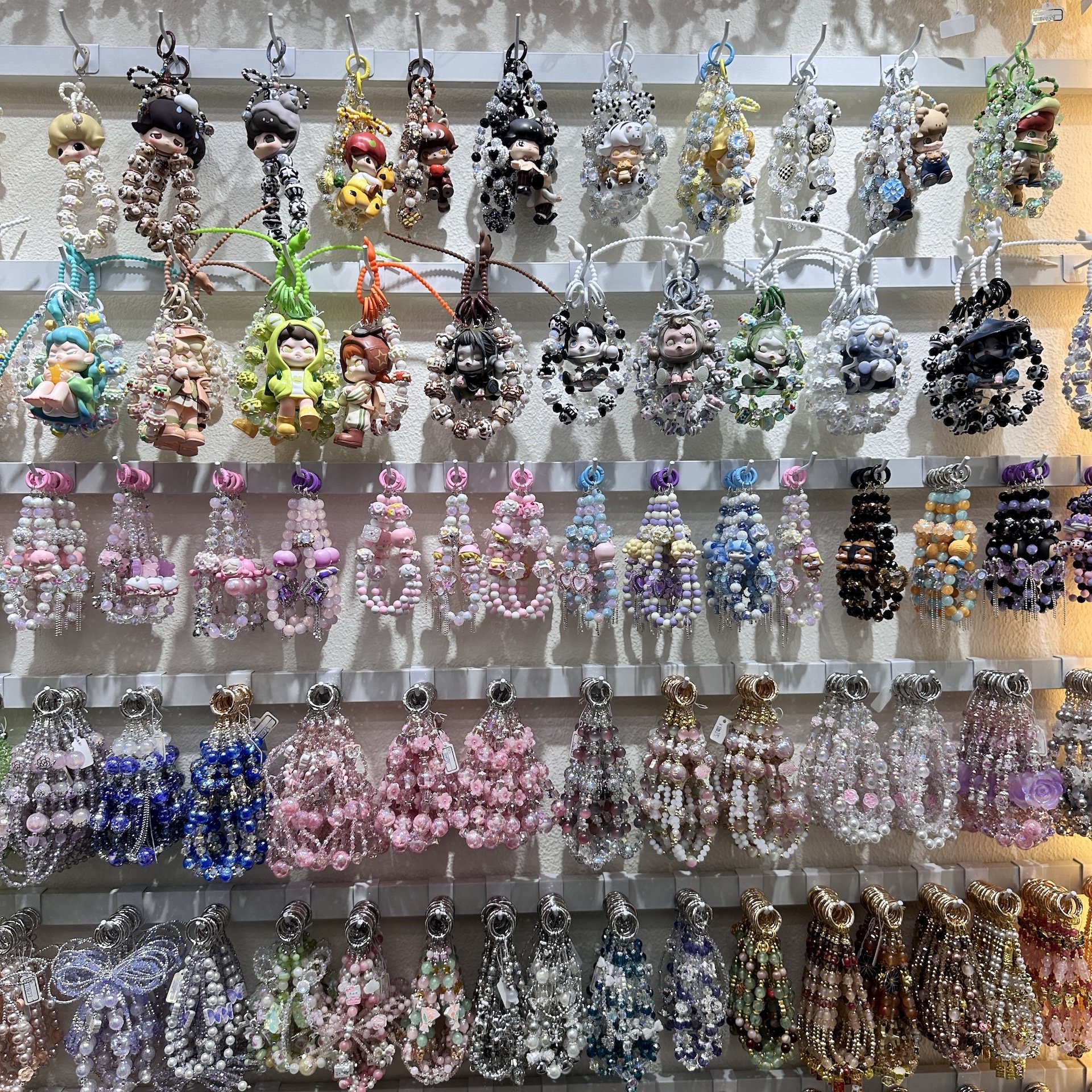 Unit Price $0.25 Wholesale Phone strap phone chain bracelets shiny adjustable Cute Animals Designs Flexible for All Phones