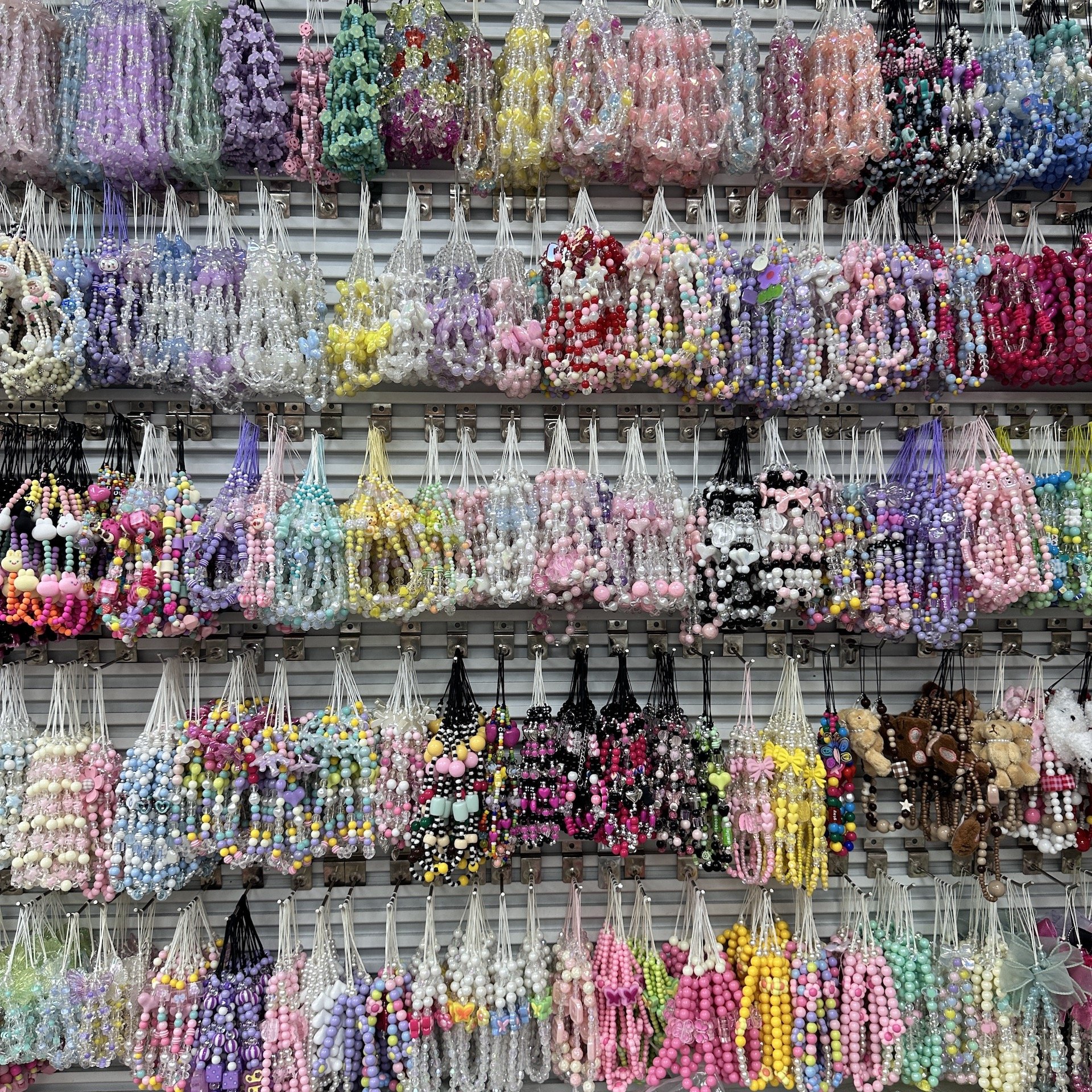 Unit Price $0.25 Wholesale Phone strap phone chain bracelets shiny adjustable Cute Animals Designs Flexible for All Phones