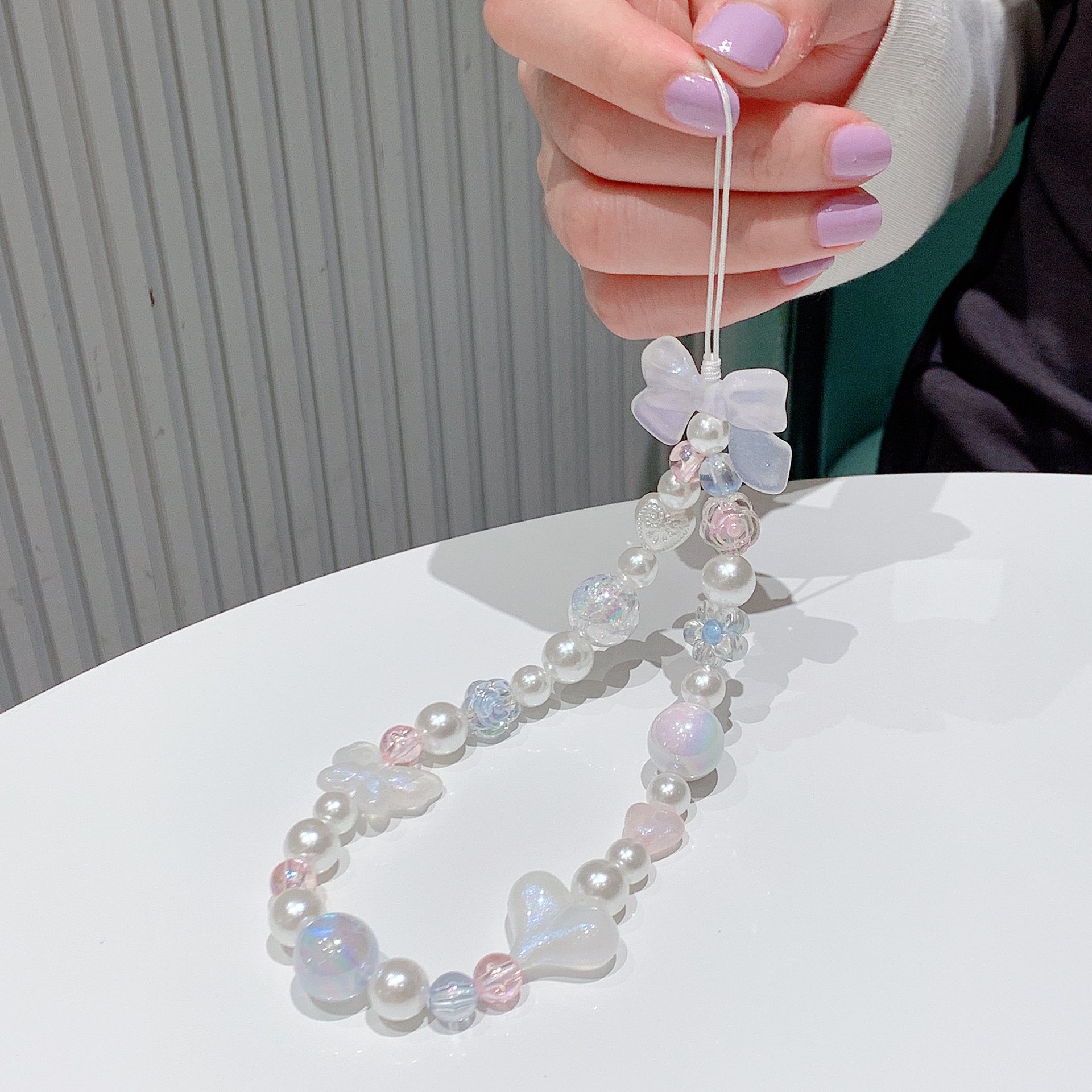 INS style mobile phone rope fashion simple and versatile bead chain girl heart chain girl