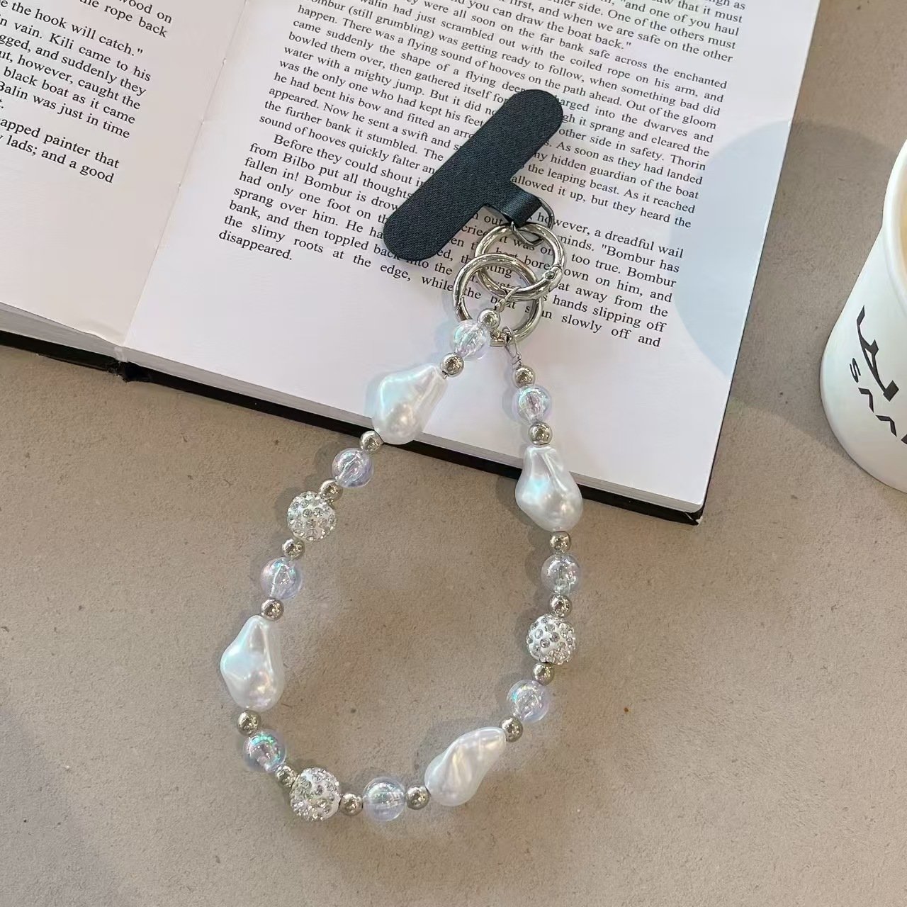 advanced feeling diamond pearl mobile phone chain with personalized pendant bracelet broken wrist strap hanging pendant