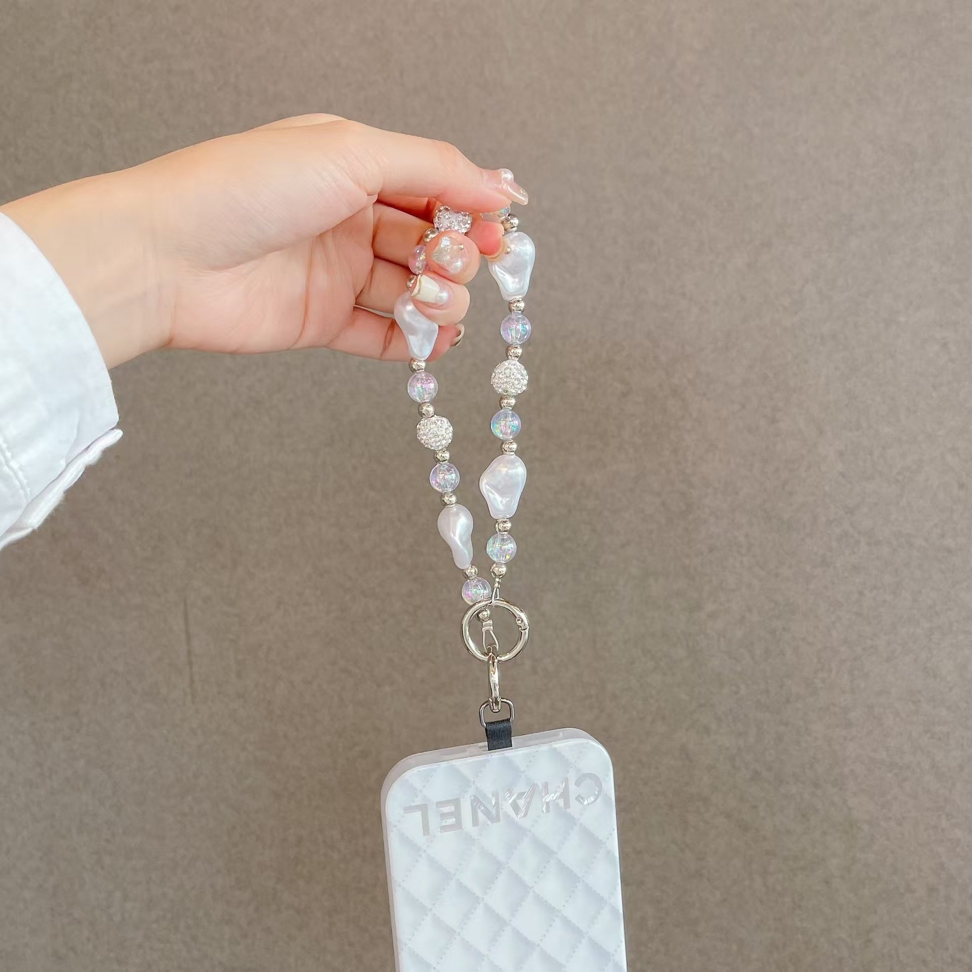 advanced feeling diamond pearl mobile phone chain with personalized pendant bracelet broken wrist strap hanging pendant