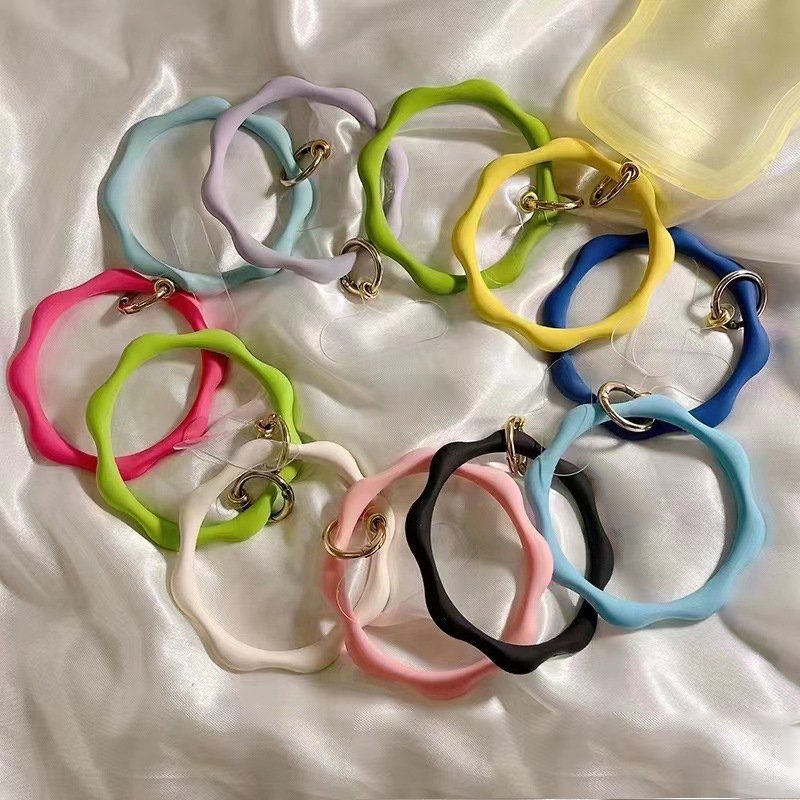 Universal Phone Wrist Holder Bangle Anti Loss Anti Falling Key Ring Silicone Flower Bracelet For Mobile Phone Case