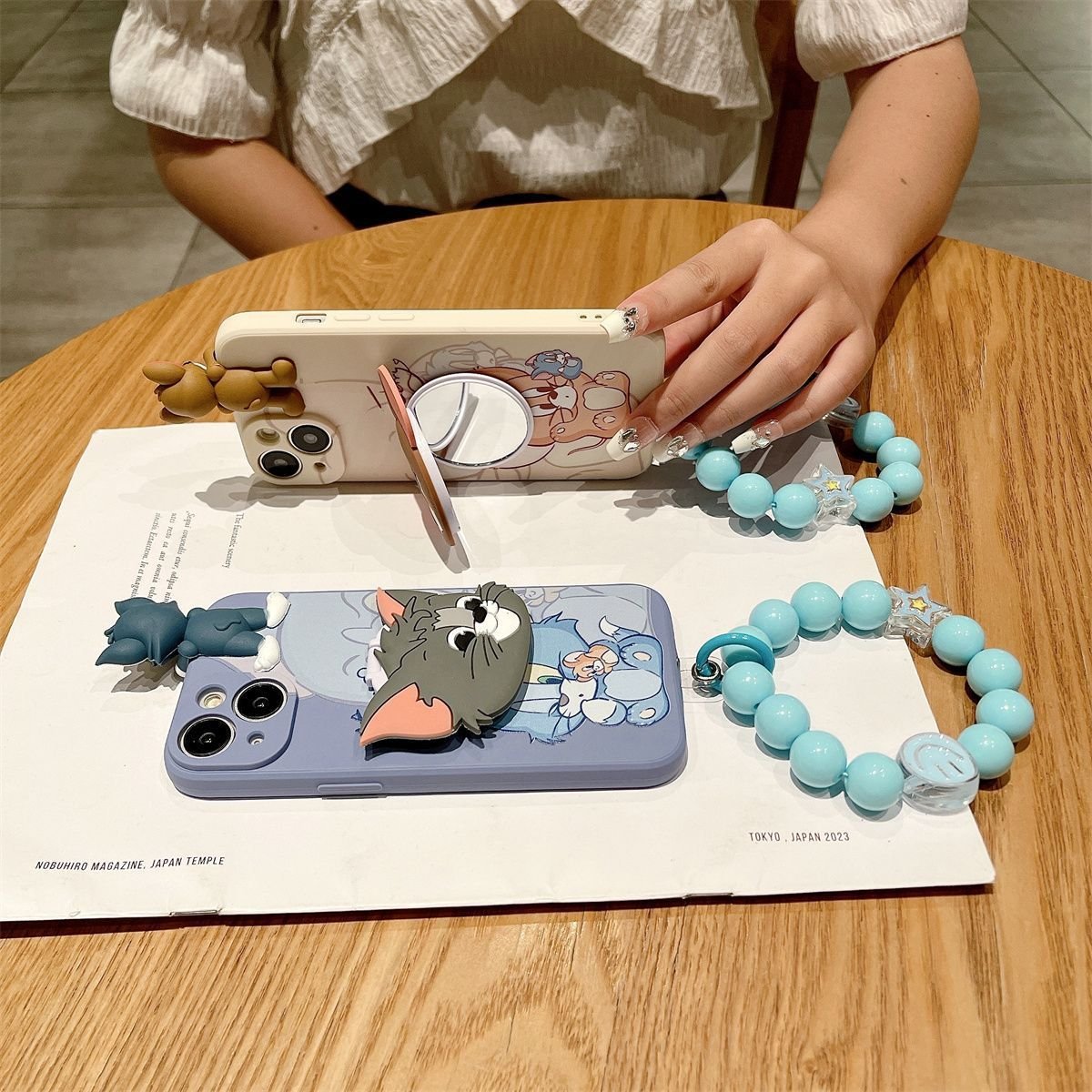 Cartoon Cat Silicone Mobile Phone Case stand For iPhone 16 15 14 13 12 Pro max Mouse chain holder bracelet Shockproof Back cover