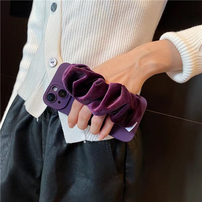 Yapears New Design Liquid Silicone Phone Case With Silk Scarf Wrist Strap For Iphone 14 15 Pro Max Silicon Shell For Women