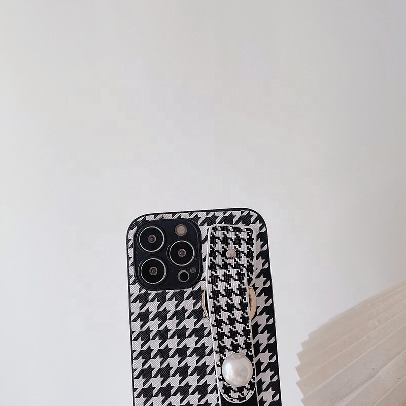 wrist strap cell mobile leather 14 max phone case black tpu plastic houndstooth luxury design for iPhone 14 Pro Max with pearl