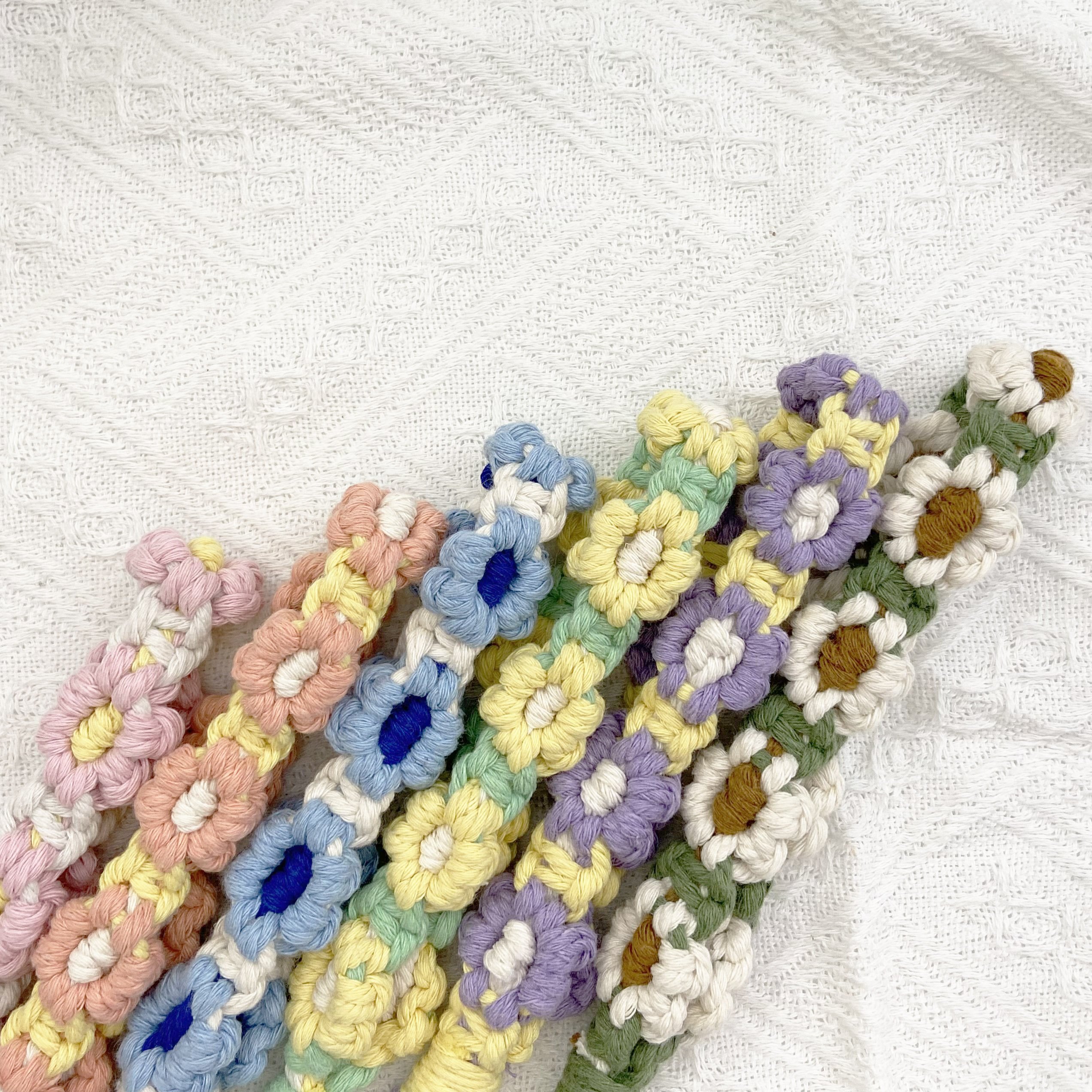 Bohemian style Ins new cotton rope braided phone chain Small Daisy flower braided rope key chain mobile phone chain