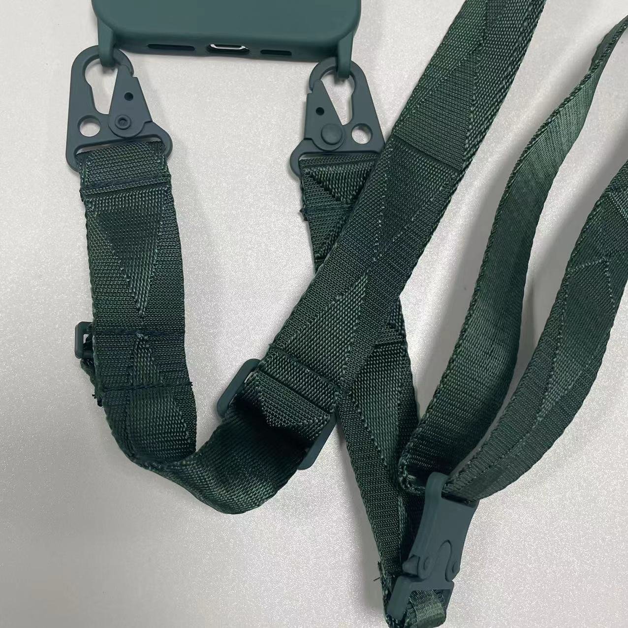 Adjustable Silicone Phone Case Lanyard Necklace with Sports Design Crossbody Cord for iPhone 16 15 13 14 12 Pro Max