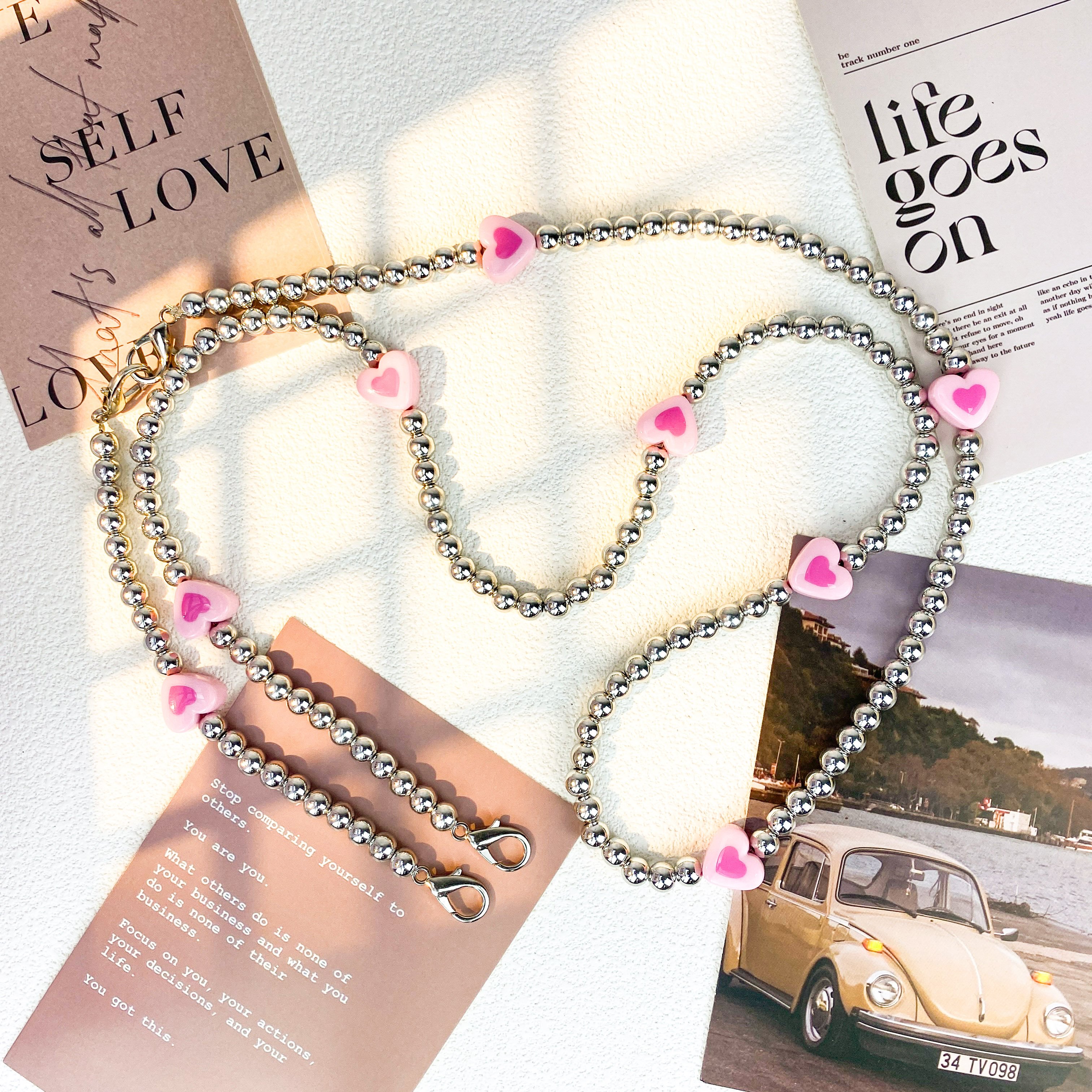 2024 Trendy Cute Multi-Color Heart Acrylic Beaded Crossbody Phone Chain Durable Universal Lanyard Necklace Bag Charm for Girls