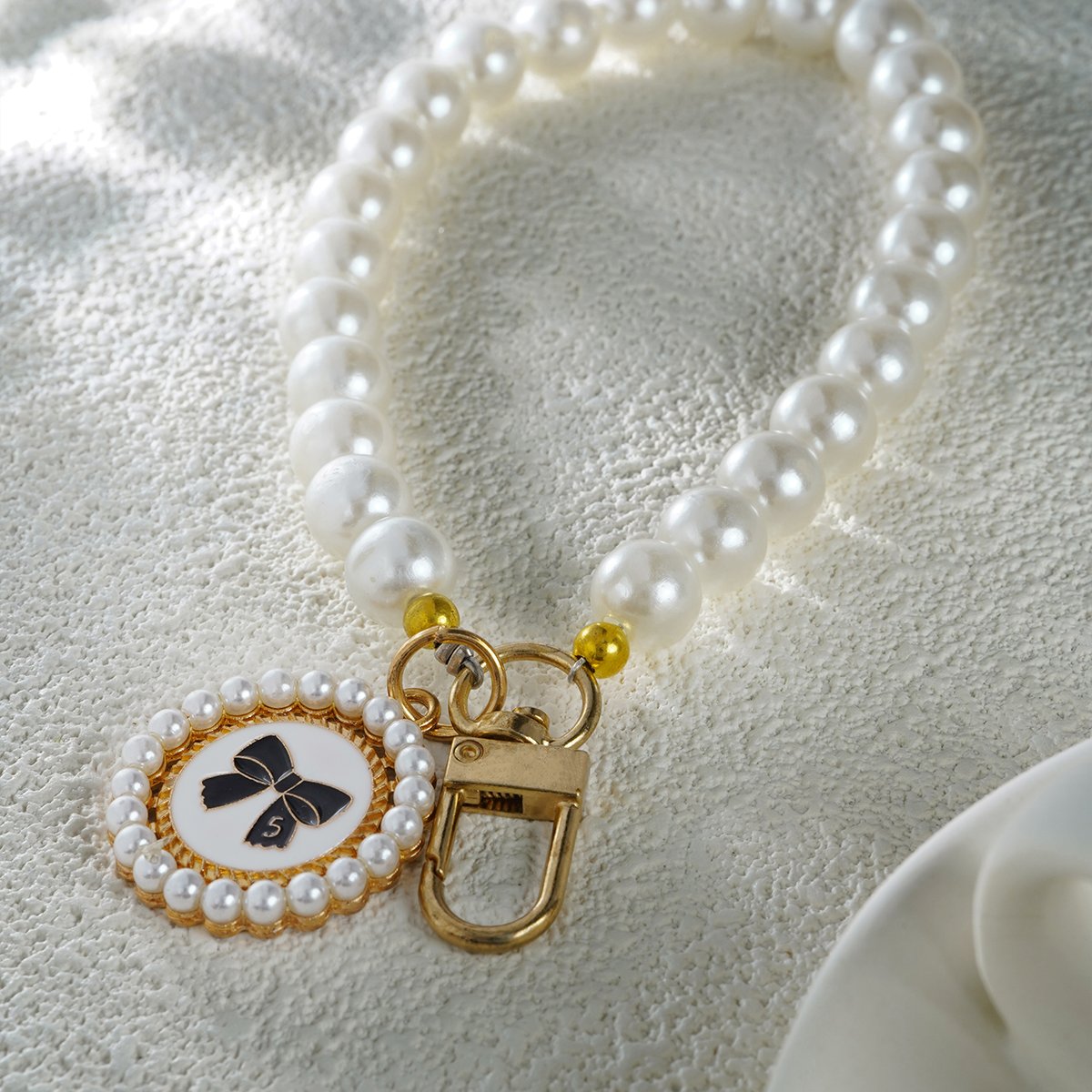 Cute Clasp Wrist Tassel Lanyard Wristlet Strap Key Chain Purse Bag Charm Decor Accessories Pearl Beaded Phone Chain With Bow Tie