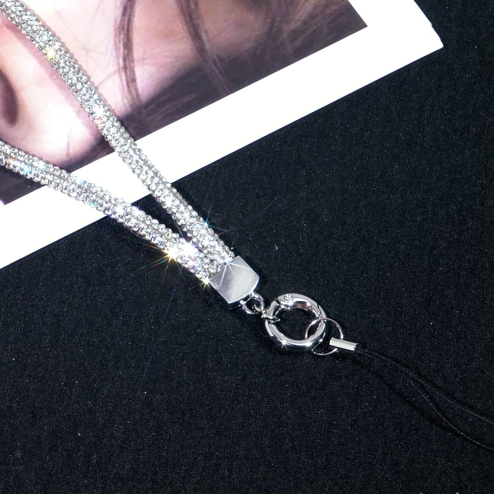 Short Wrist Glitter Rhinestone Phone Lanyard Hanging Cord Luxury Mobile Phone Chain Handheld Bling Strap Charm Pendant Bracelet