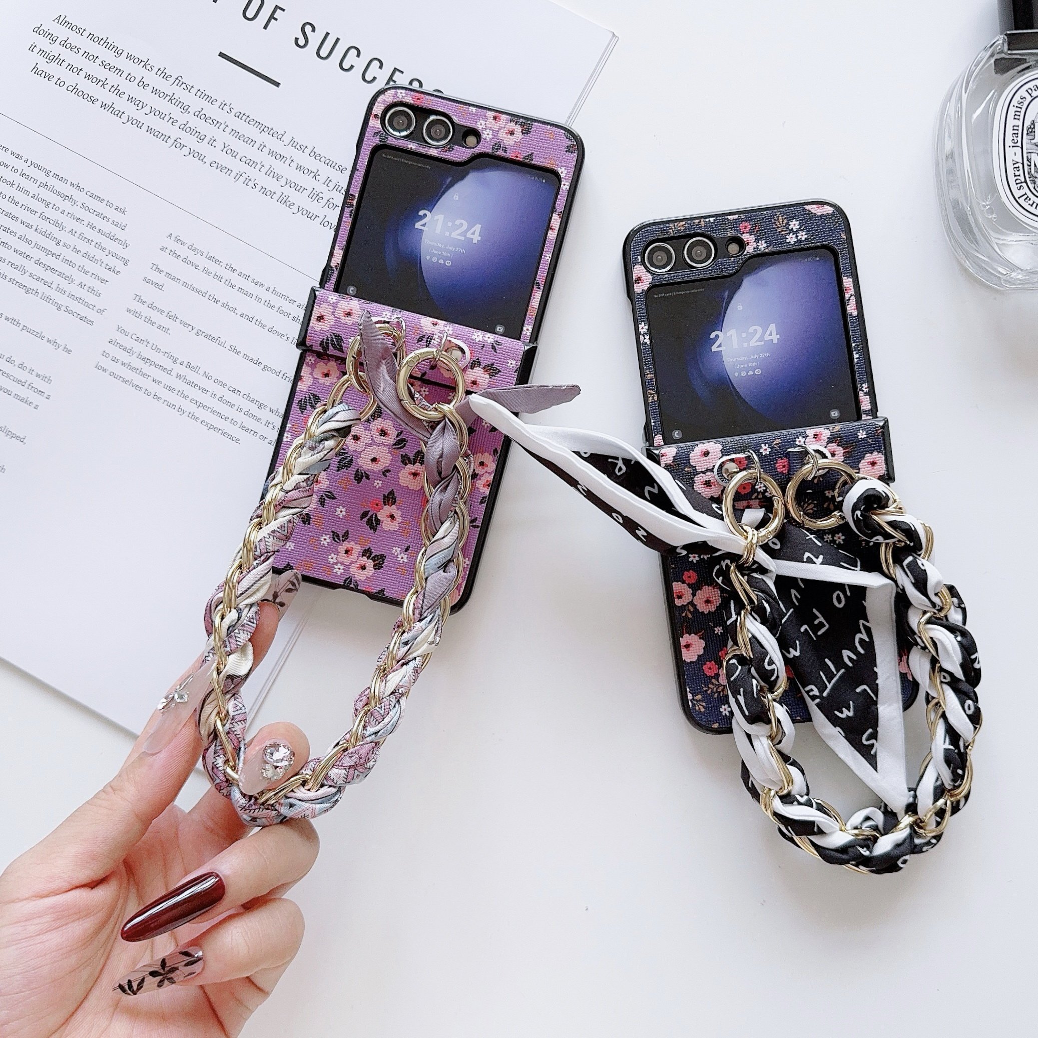 Floret Mobile Phone Cases with Silk Scarf Hand Band for Samsung Galaxy Z Flip 6 5 4 3 vivo XFlip