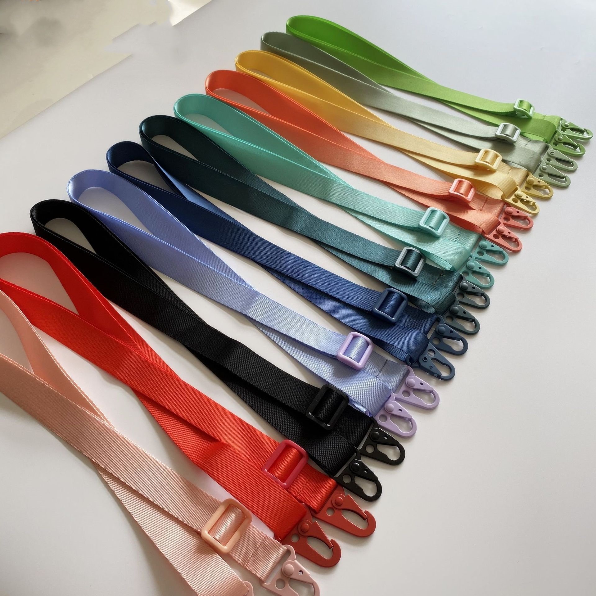 Luxury Adjustable 1.6M Crossbody Shoulder Lanyard For Necklace Phone Case Polyester Rope For Mobile Phone Cover