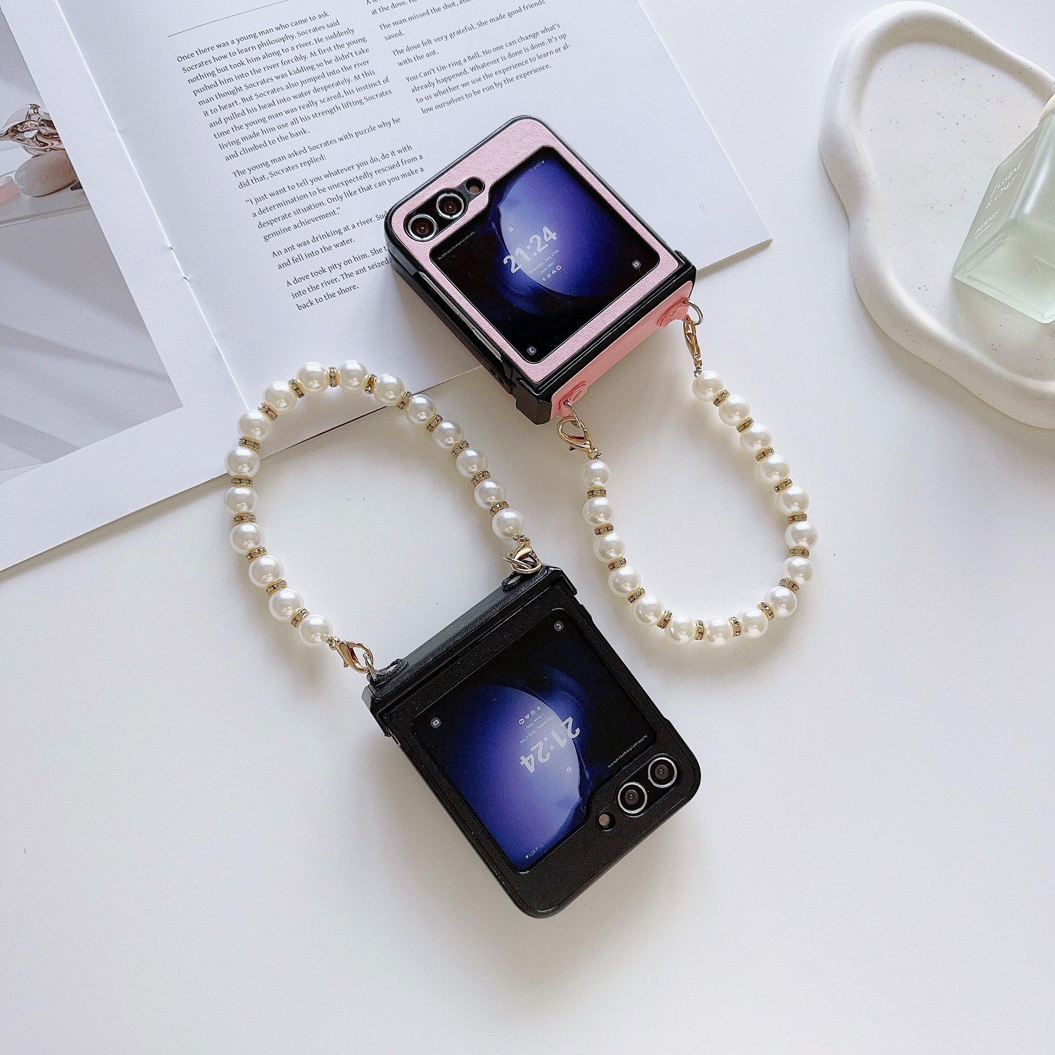 Imitation Pearl Bracelet Mobile Phone Cases for Samsung Galaxy ZFLIP 6 5 4 3 Vivo XFLIP