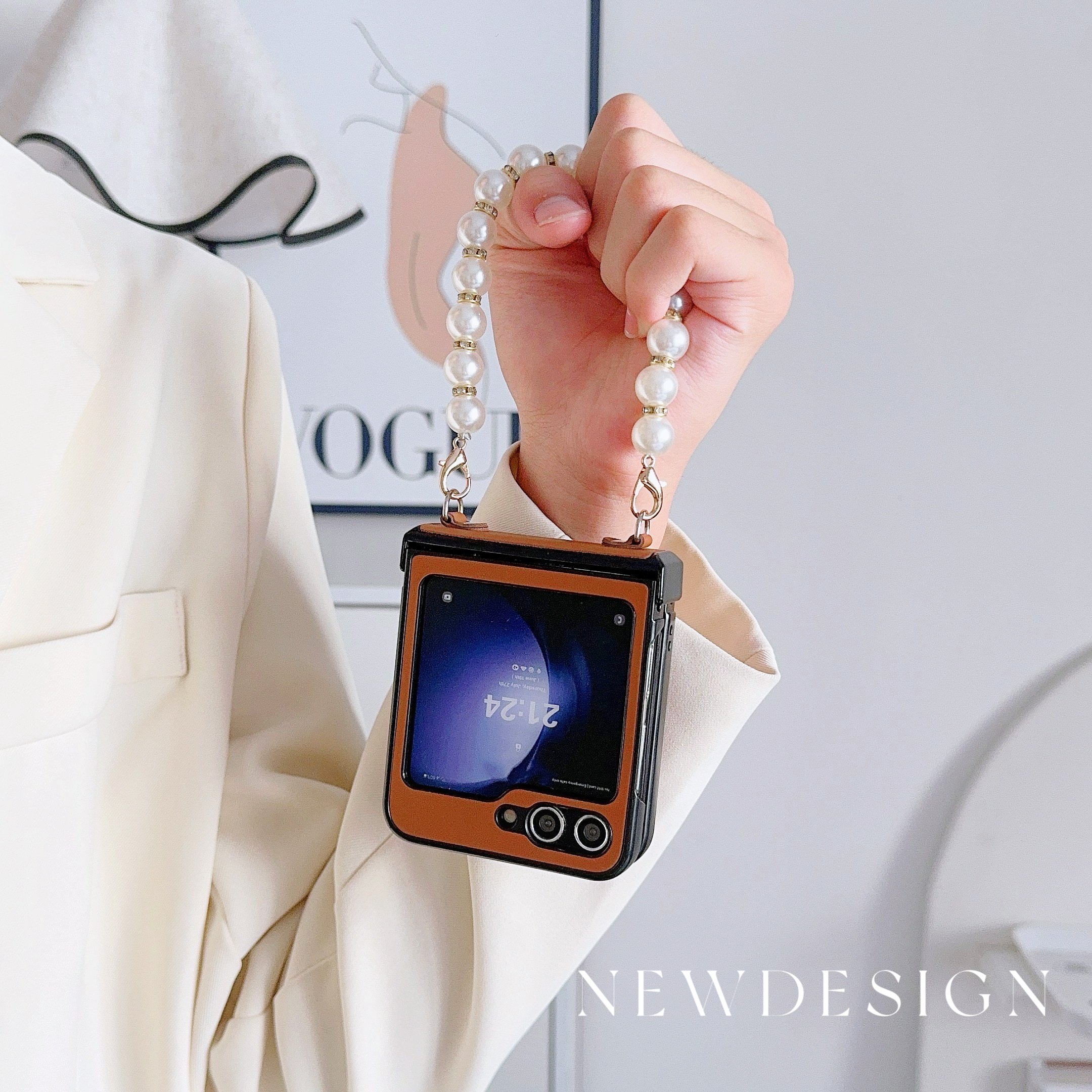 Imitation Pearl Bracelet Mobile Phone Cases for Samsung Galaxy ZFLIP 6 5 4 3 Vivo XFLIP