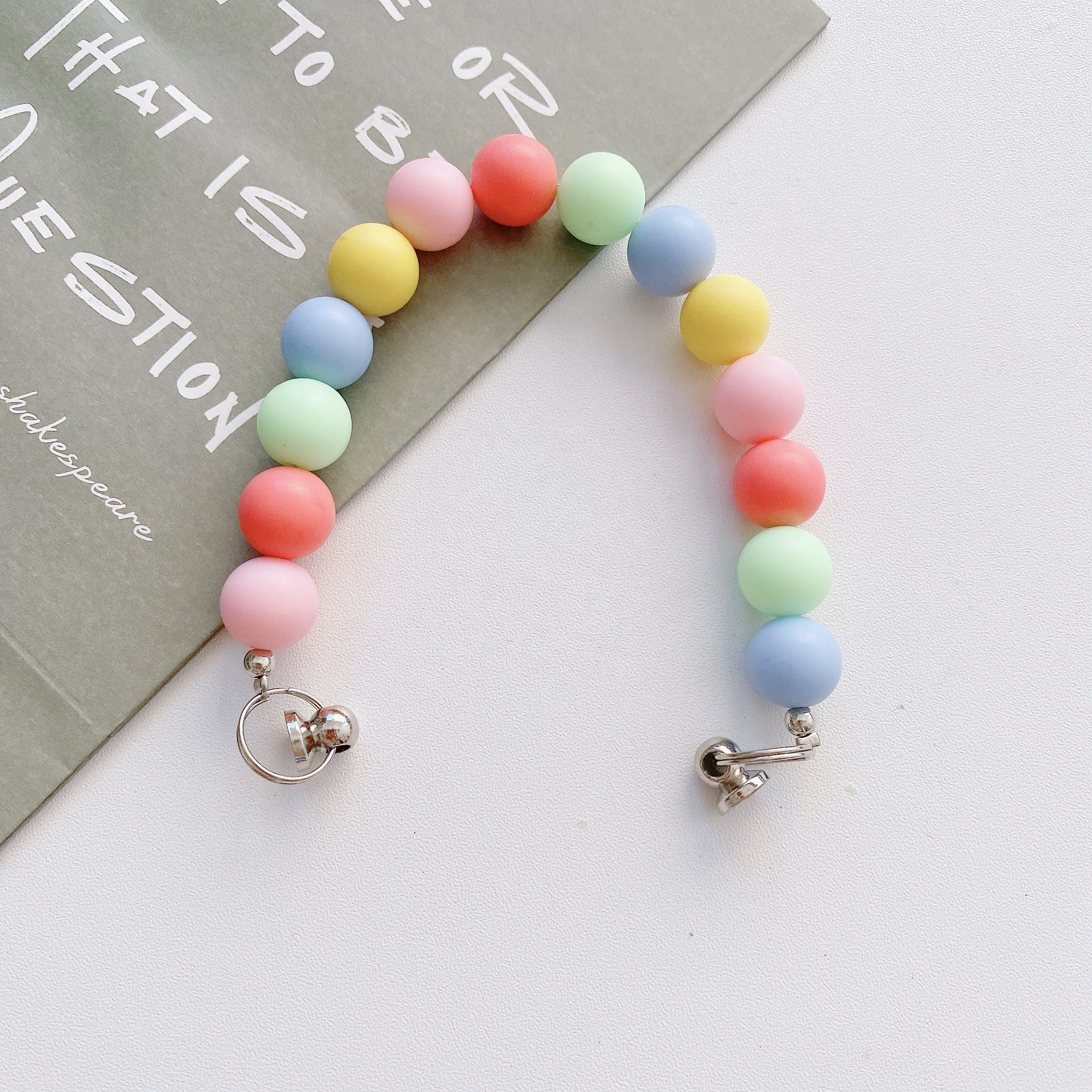 Rainbow Color Phone Case Chain With Cute Acrylic Bear For Portable Mobile Phone Strap