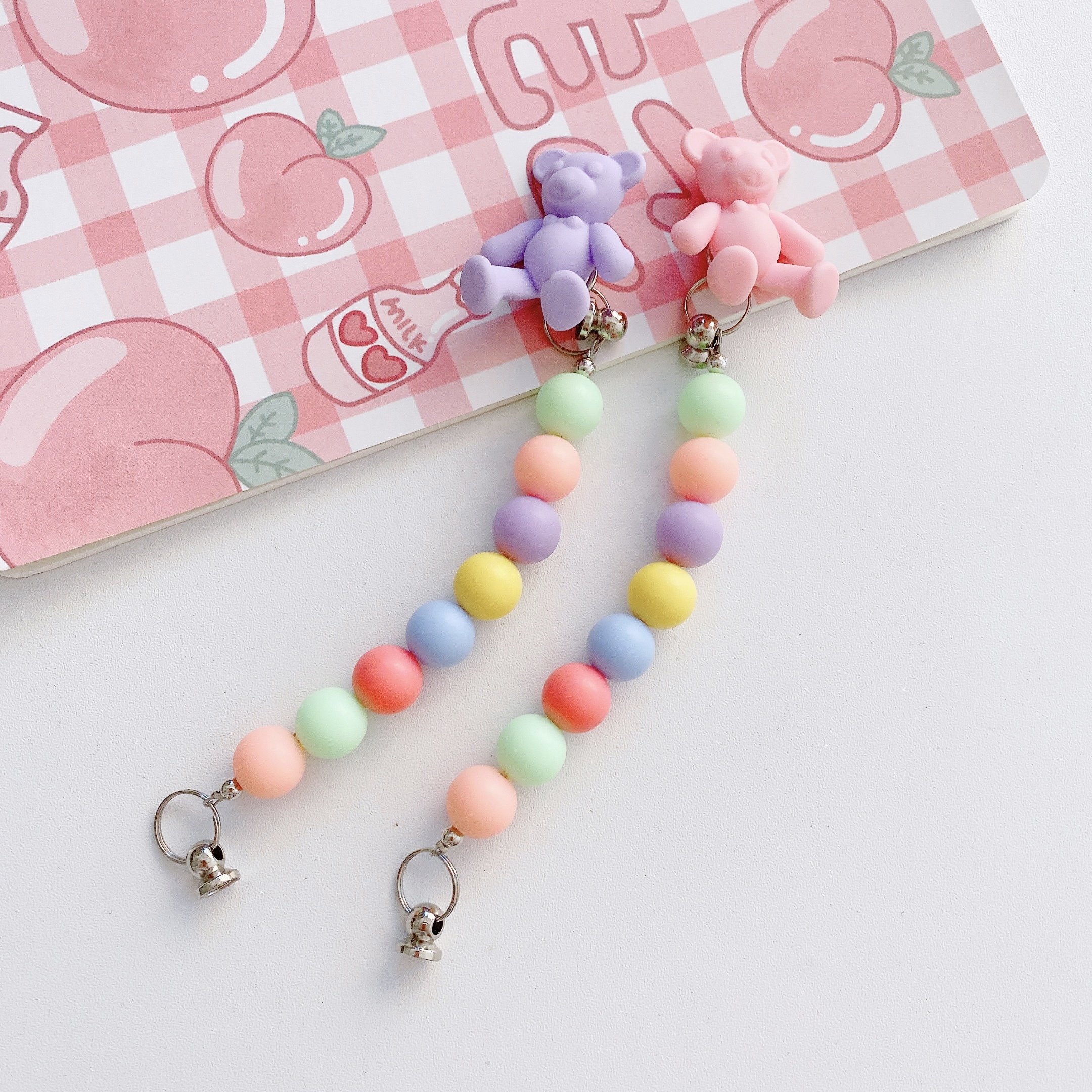 Rainbow Color Phone Case Chain With Cute Acrylic Bear For Portable Mobile Phone Strap