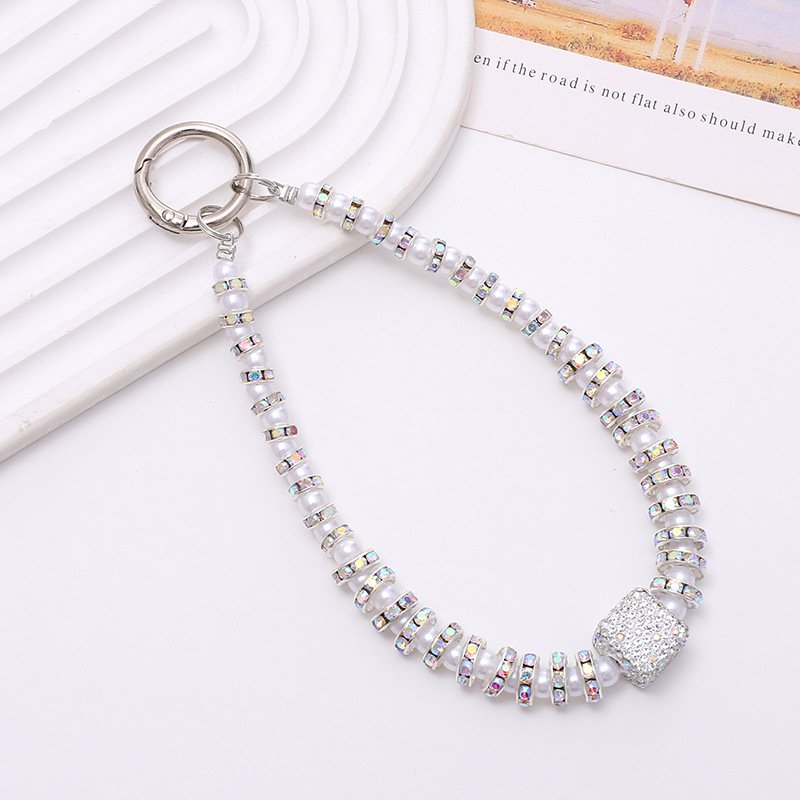 Hot Selling Handmade Beaded Pearl Mobile Phone Chain Silver Diamond Wrist Bracelet Luxury Versatile Crystal Phone Case Pendant