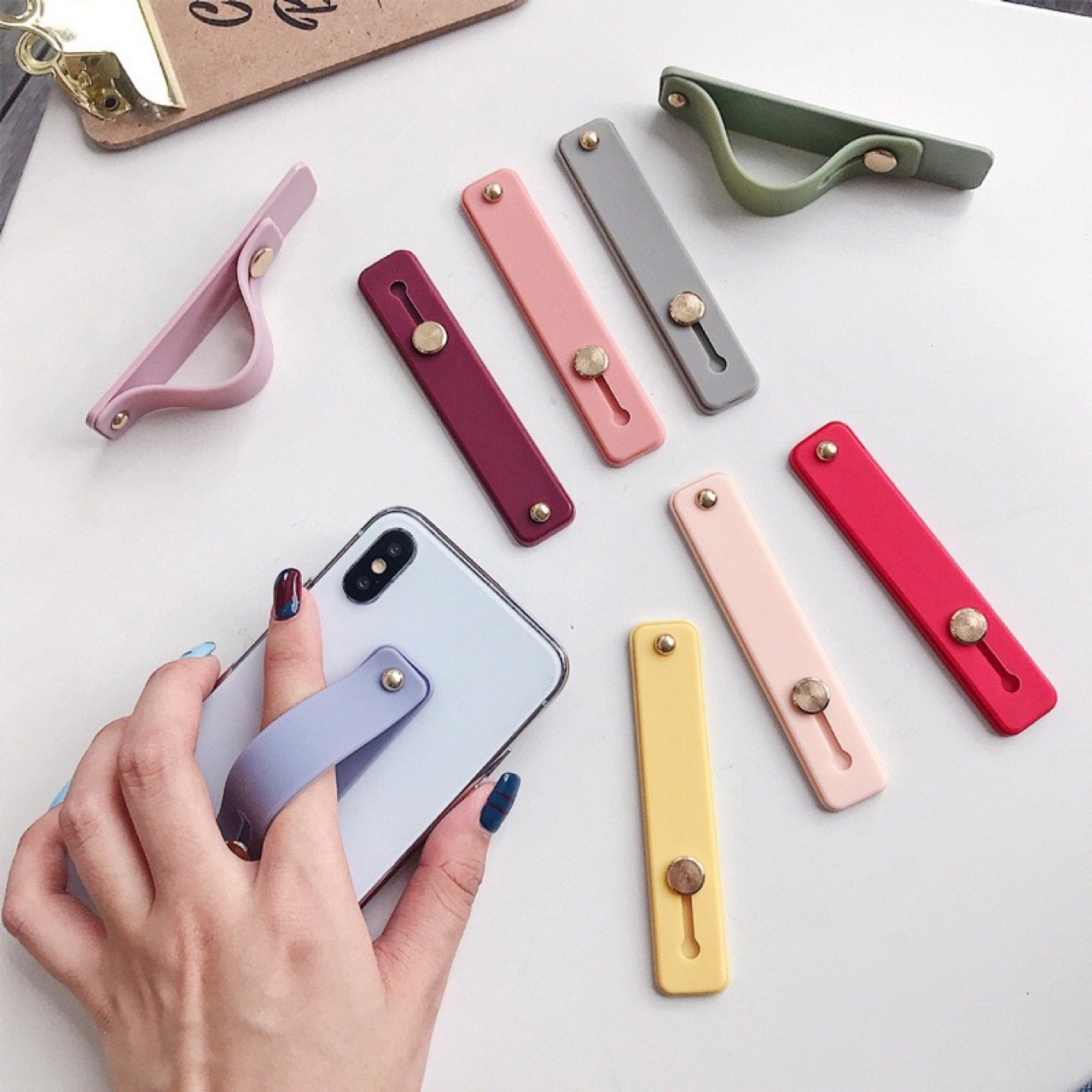 new trending product 2023 manufacture factory supplier Lazy phone holder finger strap kickstand for mobile phone