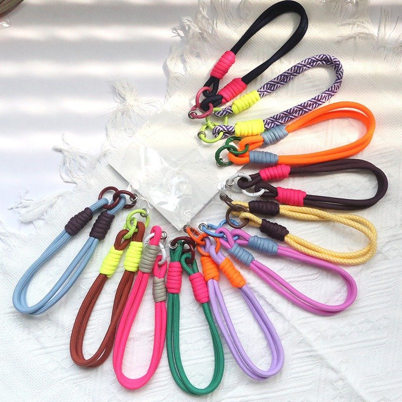 Phone lanyard braided mobile phone chain niche simple ins bracelet cup rope in mobile phone shell creative hanging accessories