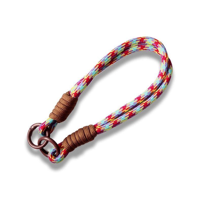 Phone lanyard braided mobile phone chain niche simple ins bracelet cup rope in mobile phone shell creative hanging accessories