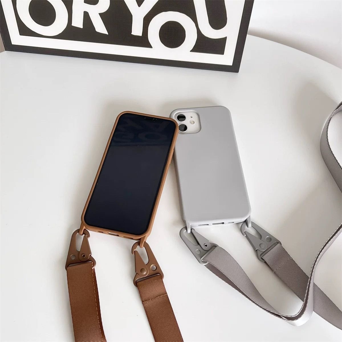 Liquid silicone sling is suitable for iphone 15 case, full package, apple 14 promax soft shell