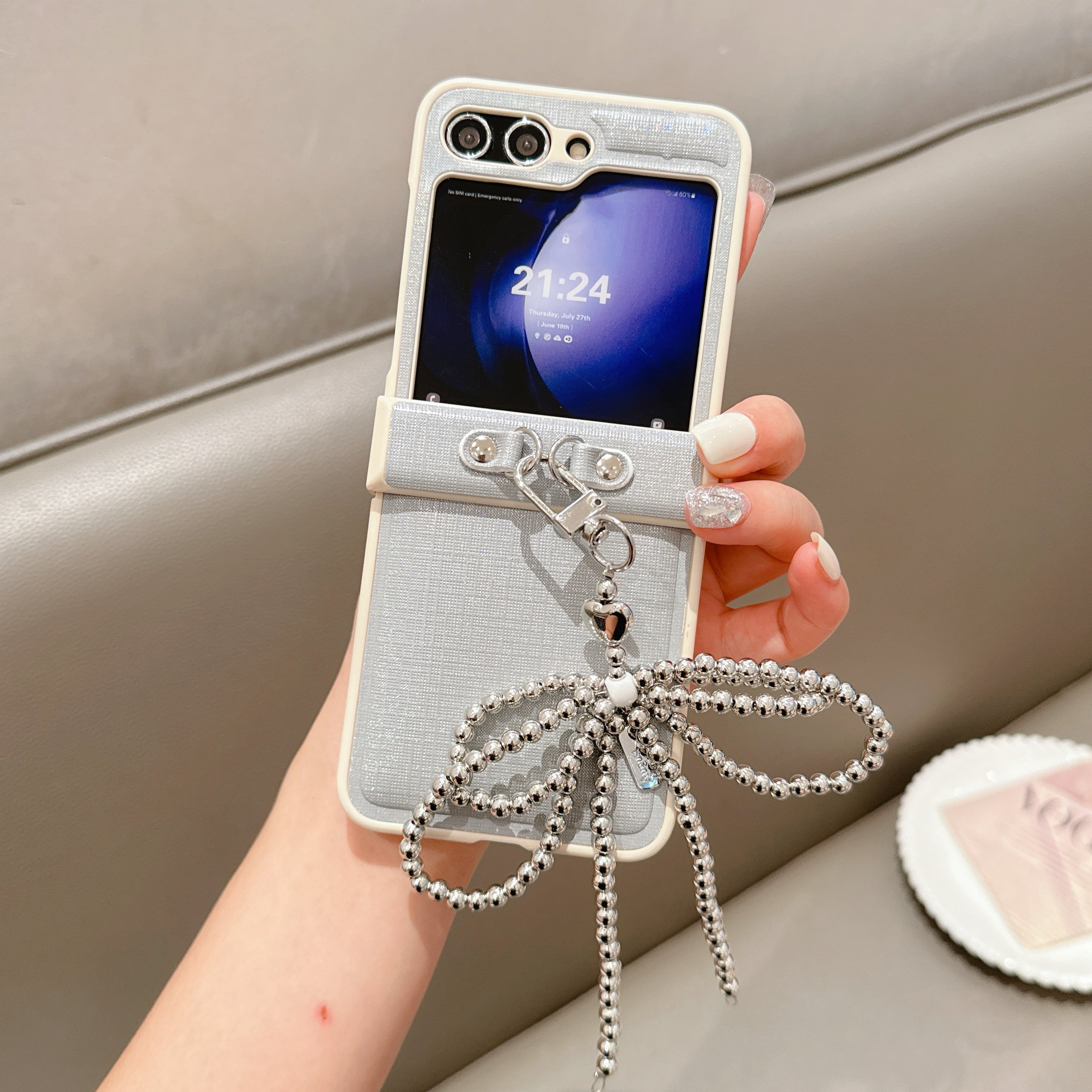 Butterfly Beaded Chain Bracelet Mobile Phone Cases for Samsung Galaxy ZFLIP 6 5 4 3 Vivo XFLIP