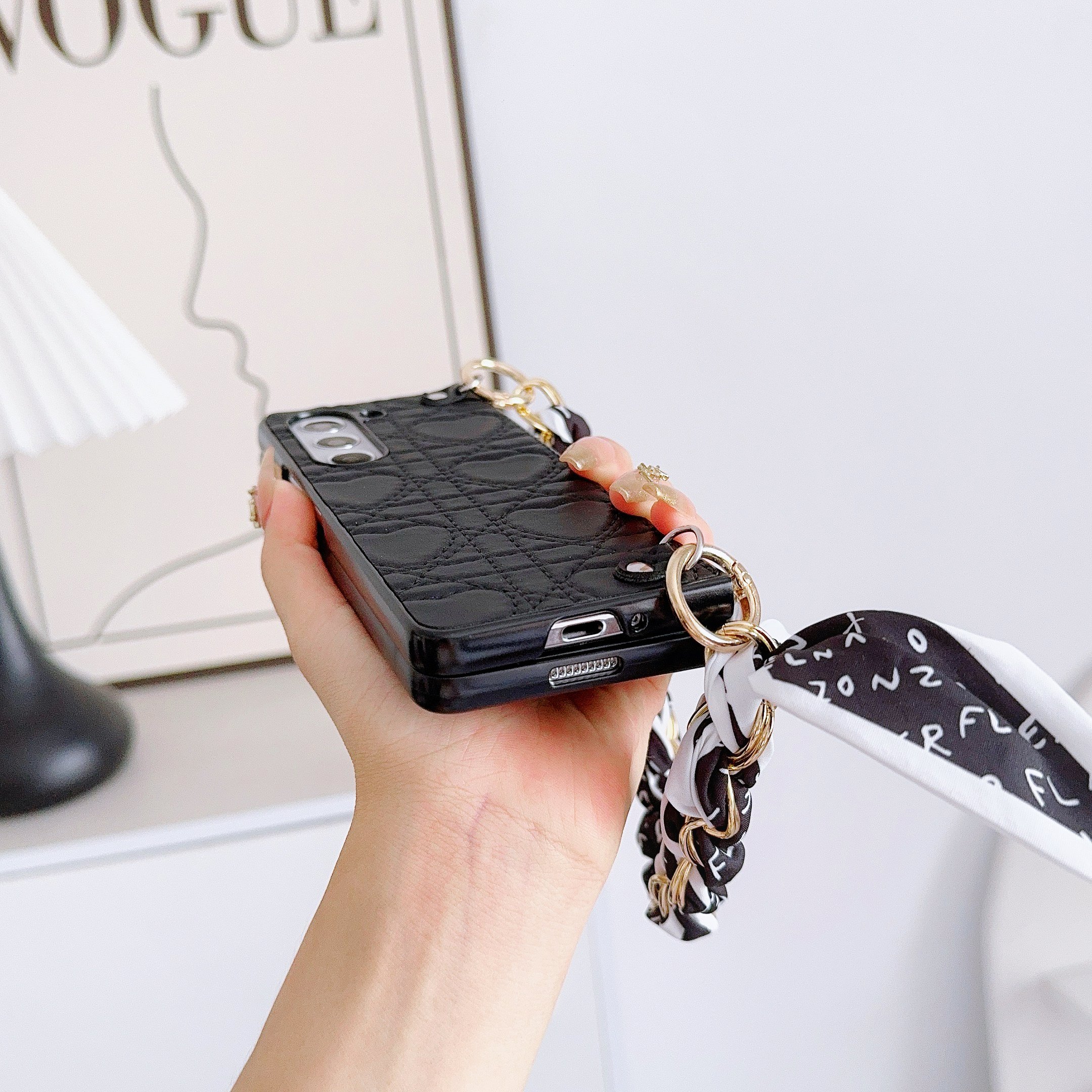 2024 New High-end Fashion Leather Phone Case with Bracelet for Samsung Galaxy Z Fold 6 5 4 3 vivo XFold Magic Xiaomi Fold 2 3