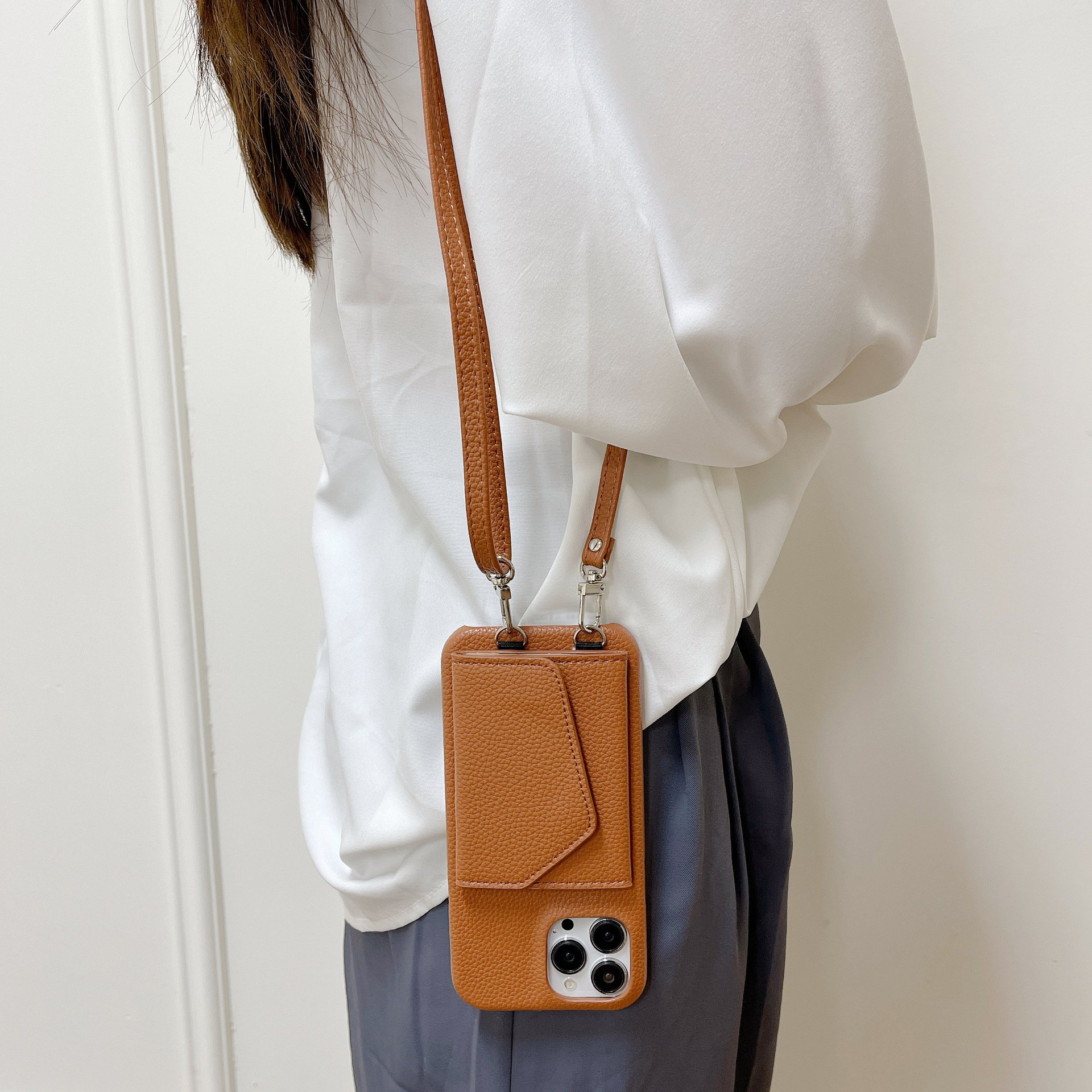 Crossbody and Wallet for iPhone 16 15 14 13 12 Pro Leather Crossbody Purse with Chain Phone Chain Holder String Strap Phone Case