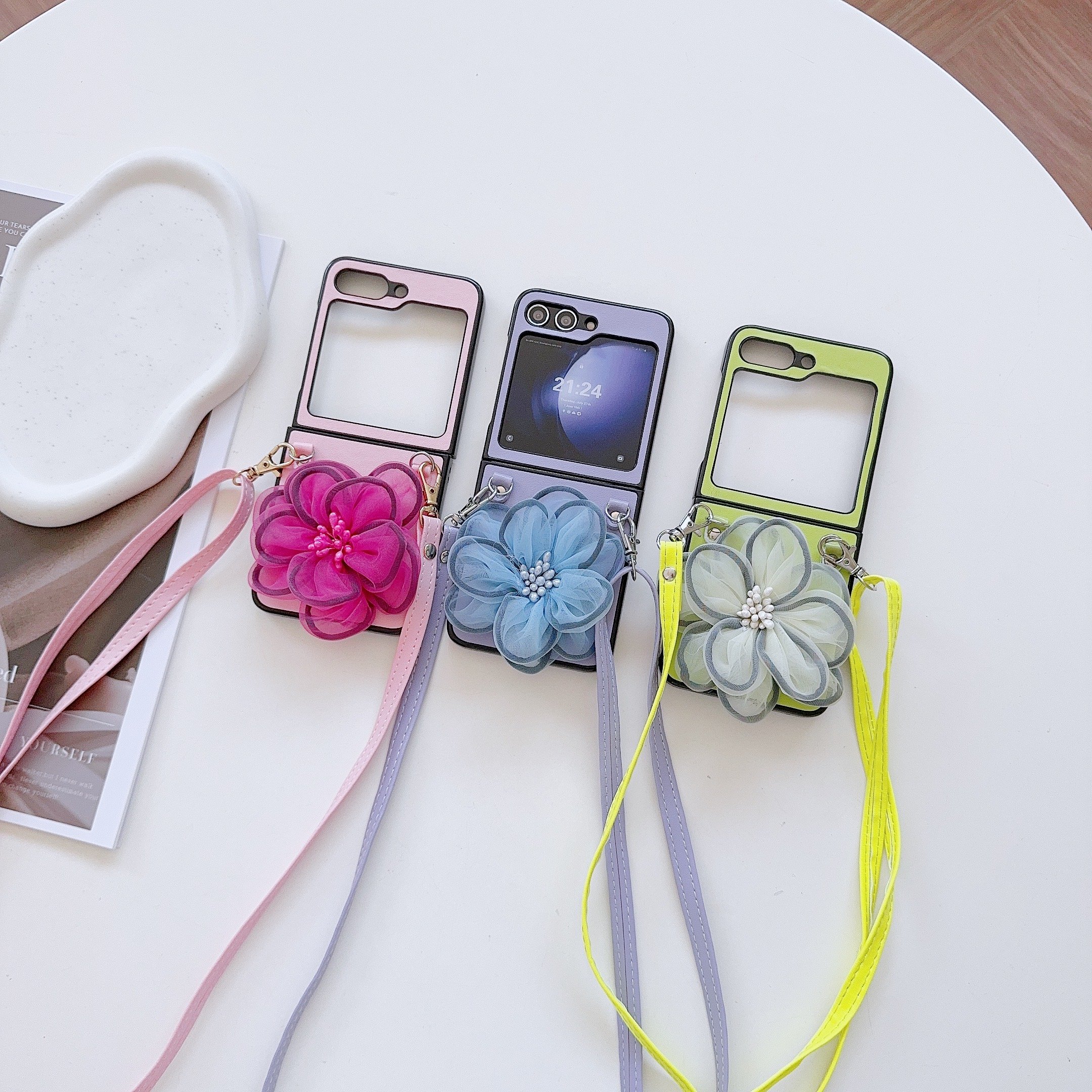 Foldable Phone Case Lambskin With Flower In Lightweight Fabric Same Color Crossbody Long Strap For Samsung ZFLIP5 ZFLIP4 ZFLIP3