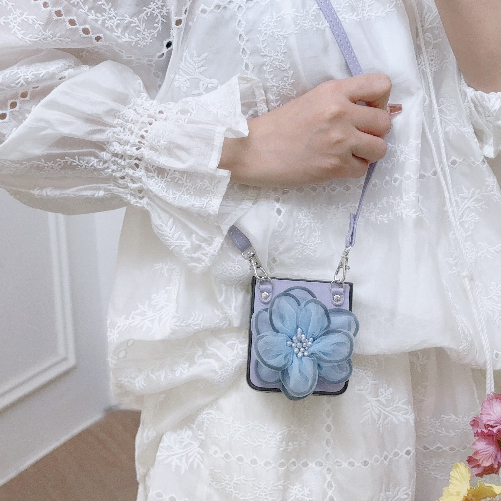 Foldable Phone Case Lambskin With Flower In Lightweight Fabric Same Color Crossbody Long Strap For Samsung ZFLIP5 ZFLIP4 ZFLIP3