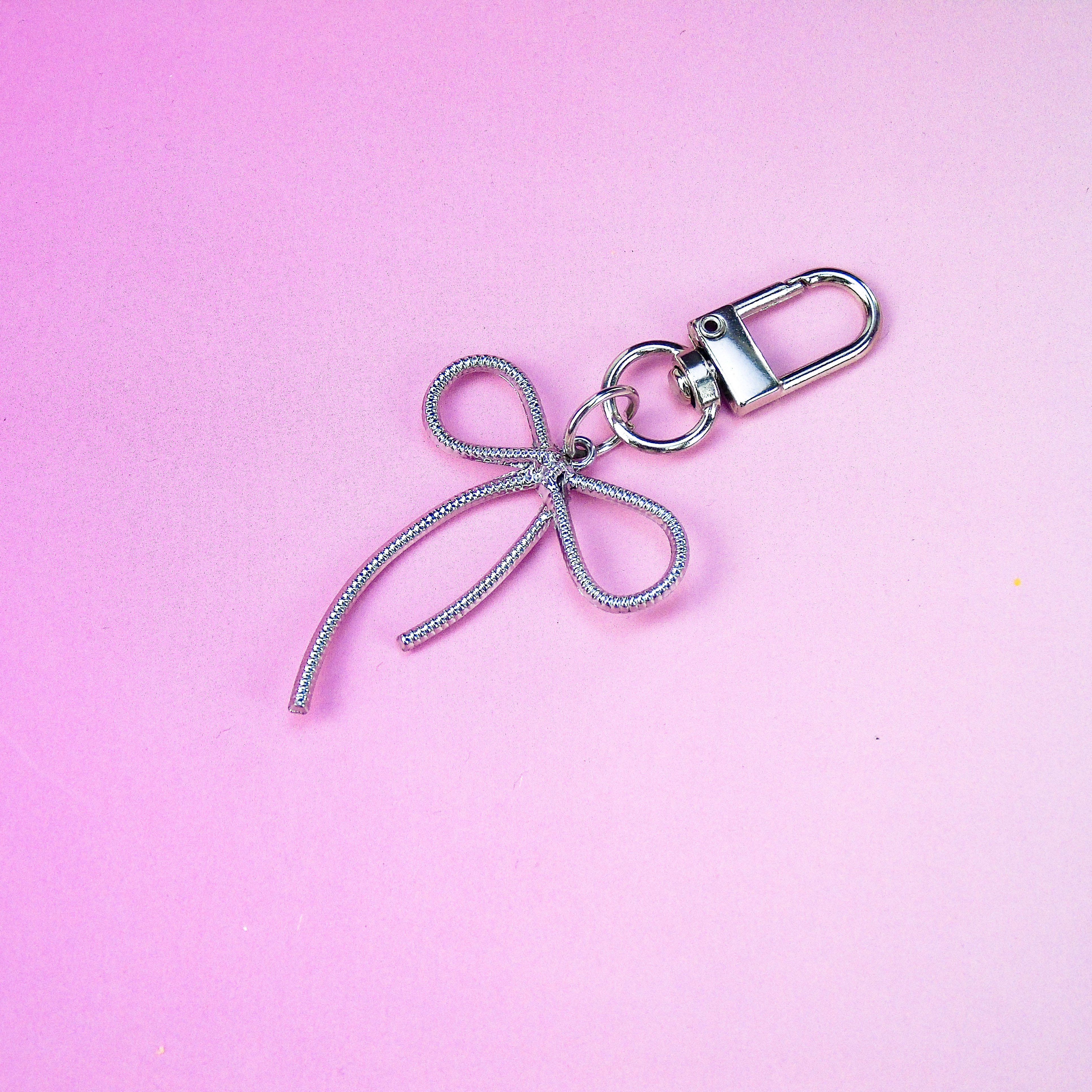 2024 Fashion Bowknot Keychain Ribbon Bowknot Phone Case Charm Dainty Bow Bag Key Pendant Accessories For Women Girl